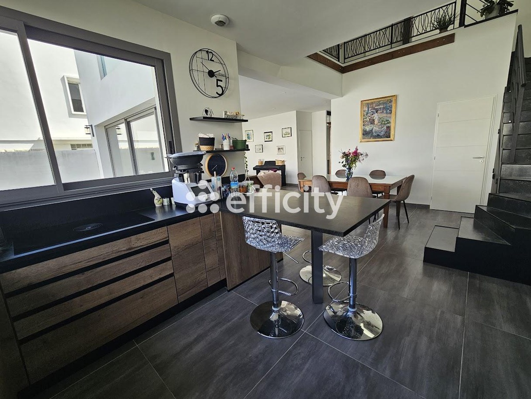 Achat immobilier Maison 6 pièces  144m2 à La Rochelle (17000) - Photo n°5