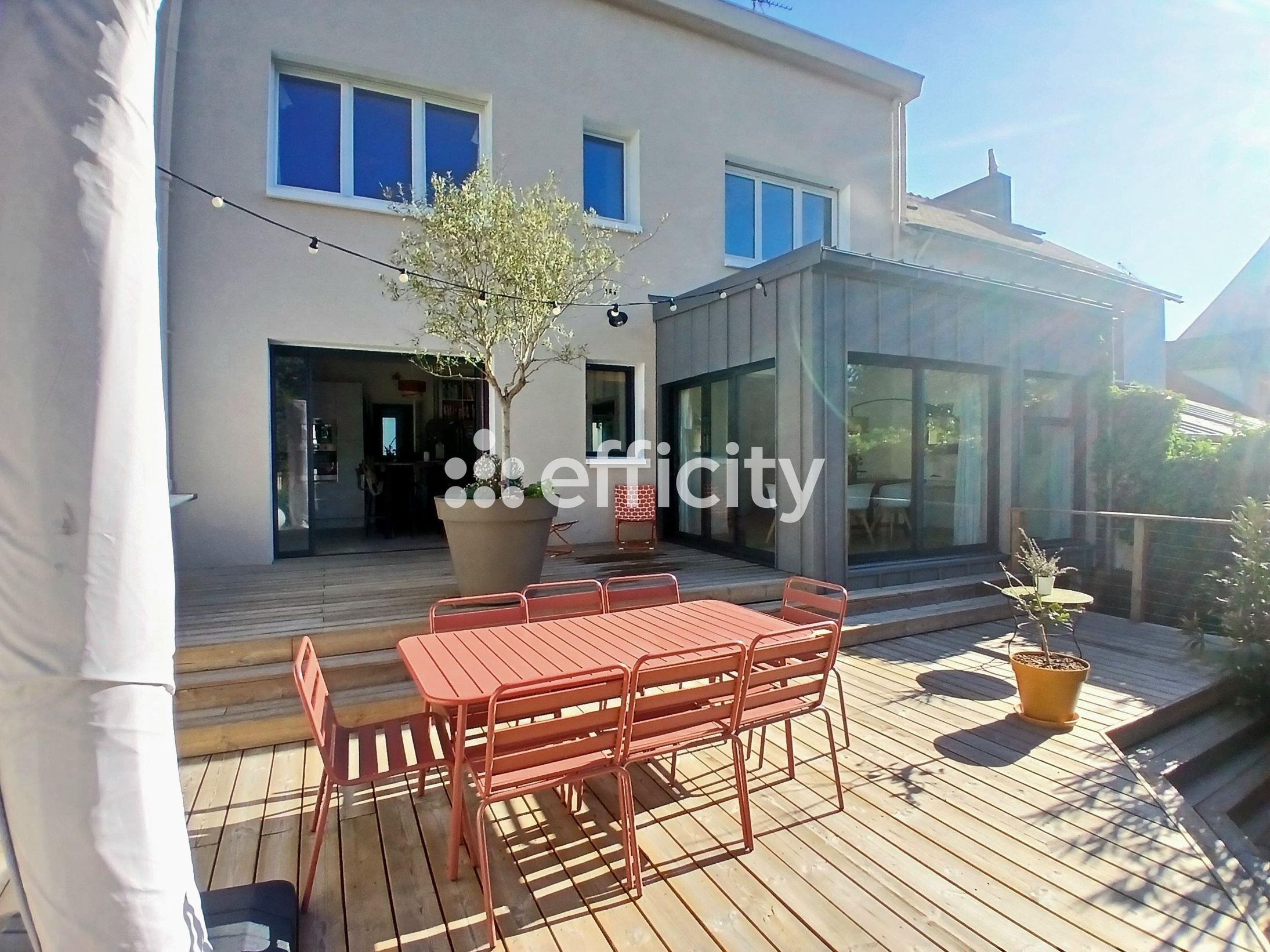 Achat immobilier Maison 9 pièces  246m2 à Nantes (44000) - Photo n°4