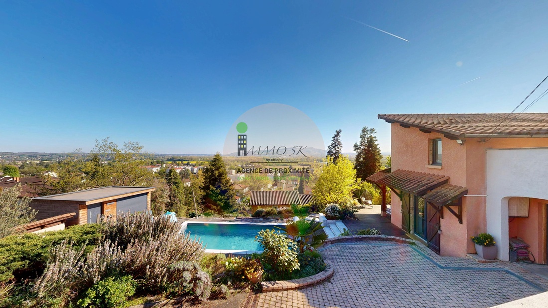 maison 7 pièces - 160m2 à Trévoux (01600)