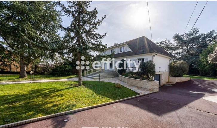 maison 6 pièces - 367m2 à Saintry-sur-Seine (91250)