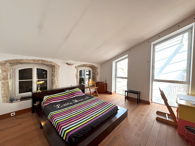 Achat immobilier Maison 11 pièces  265m2 à Pont-Saint-Esprit (30130) - Photo n°8