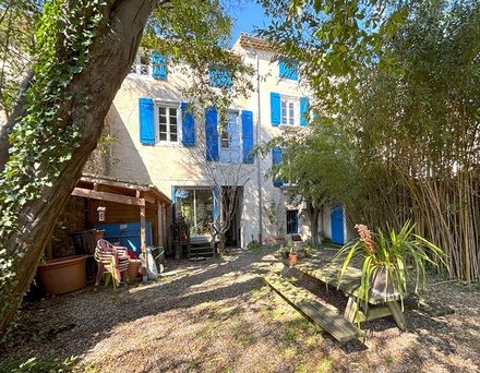 maison 11 pièces - 265m2 à Pont-Saint-Esprit (30130)