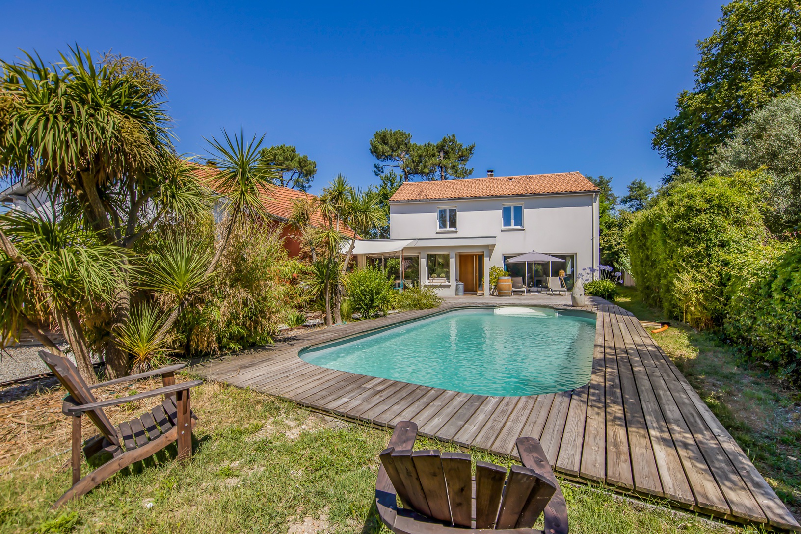 Achat immobilier Maison 10 pièces  235m2 à Pessac (33600) - Photo n°1
