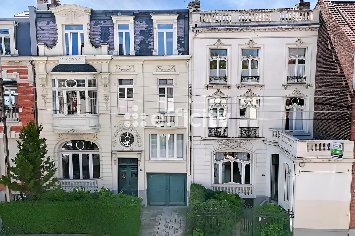 maison 7 pièces - 213m2 à La Madeleine (59110)