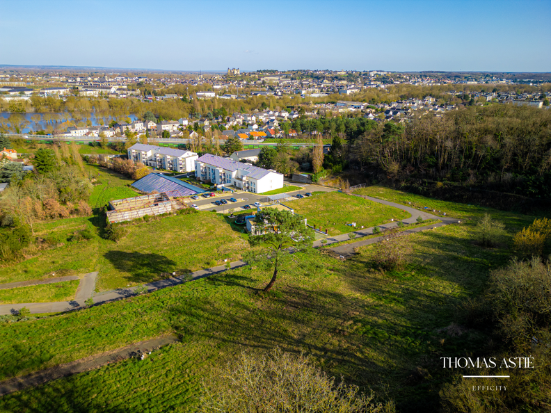 terrain  - 758m2 à Saumur (49400)