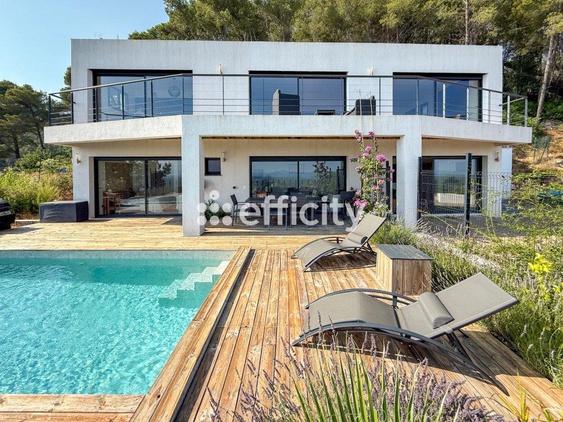 maison 4 pièces - 152m2 à Draguignan (83300)