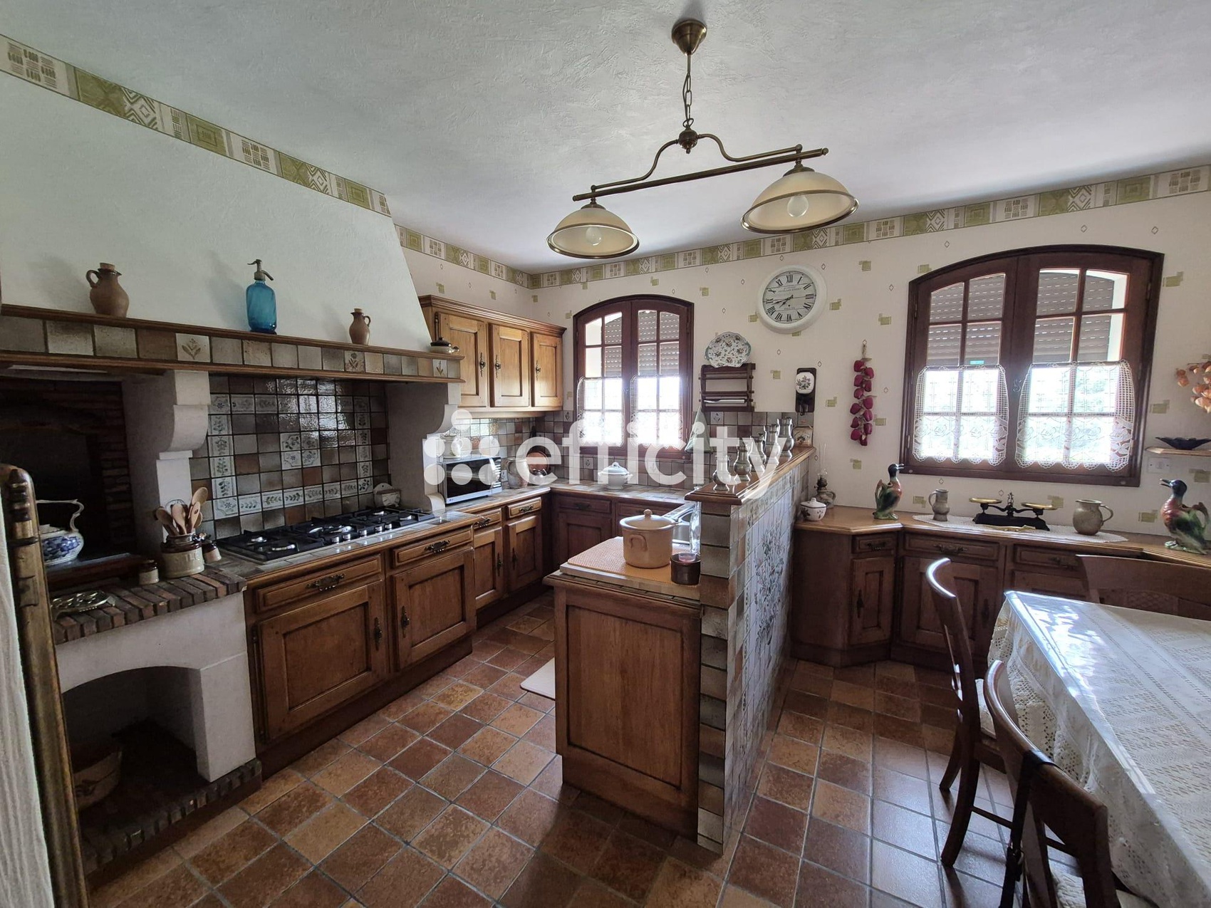 Achat immobilier Maison 8 pièces  207m2 à Étagnac (16150) - Photo n°4