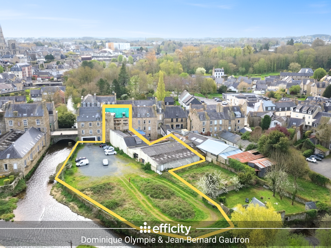 immeuble 11 pièces - 700,0m2 à Guingamp (22200)