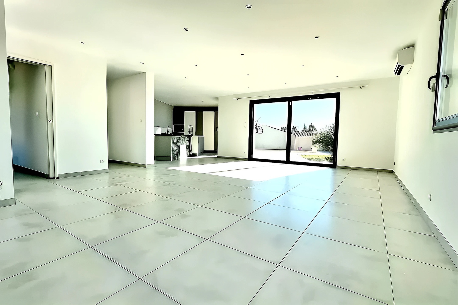 Achat immobilier Maison 5 pièces  184m2 à Bernis (30620) - Photo n°4