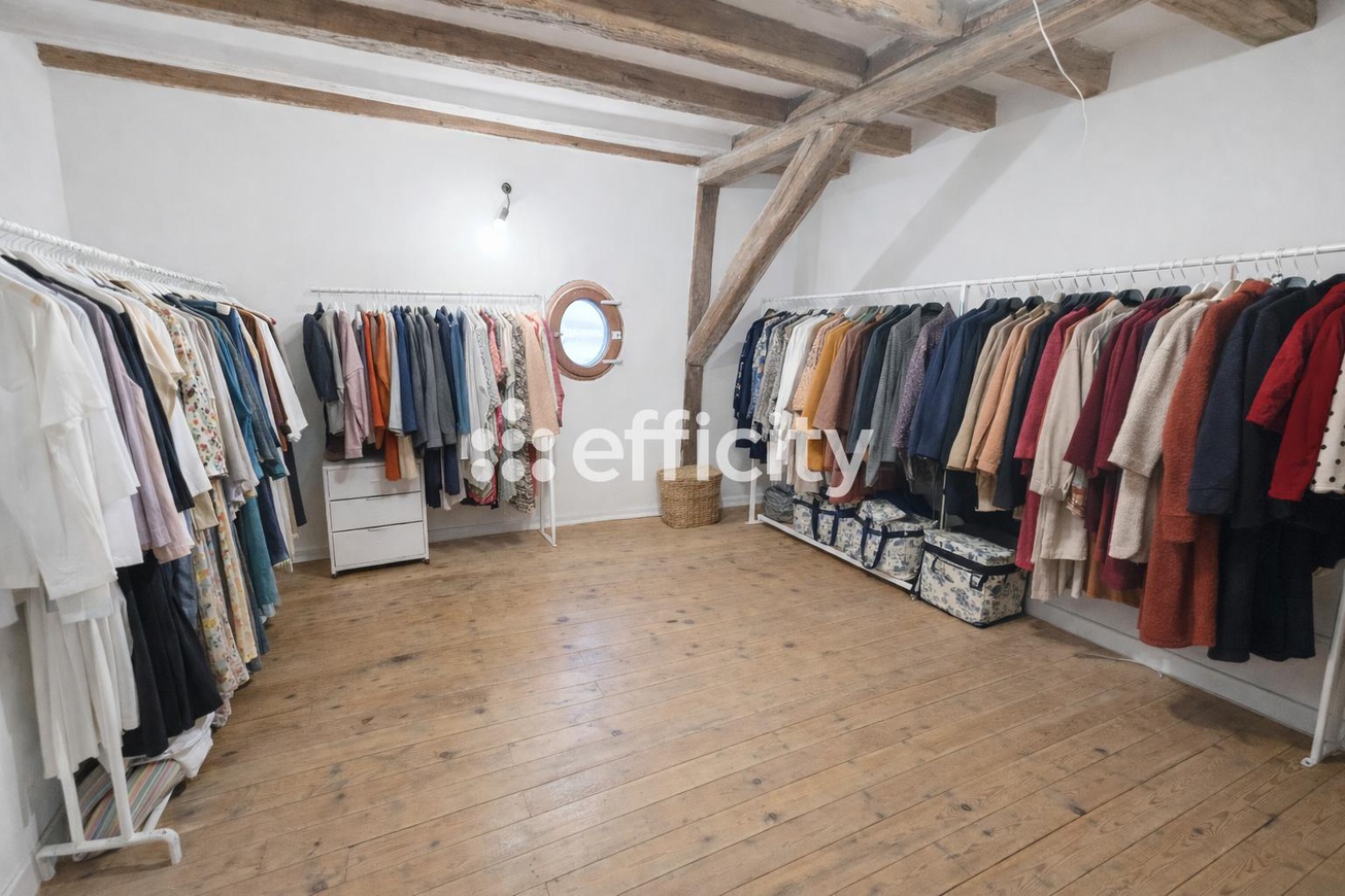 Achat immobilier Maison 8 pièces  208m2 à Neuillé-Pont-Pierre (37360) - Photo n°9