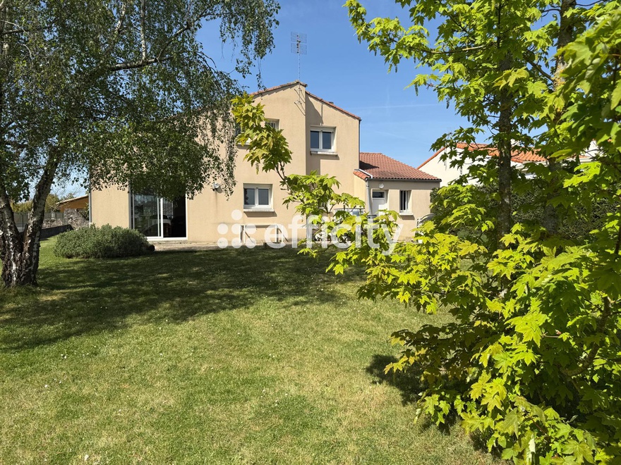 maison 5 pièces - 112m2 à Les Landes-Genusson (85130)