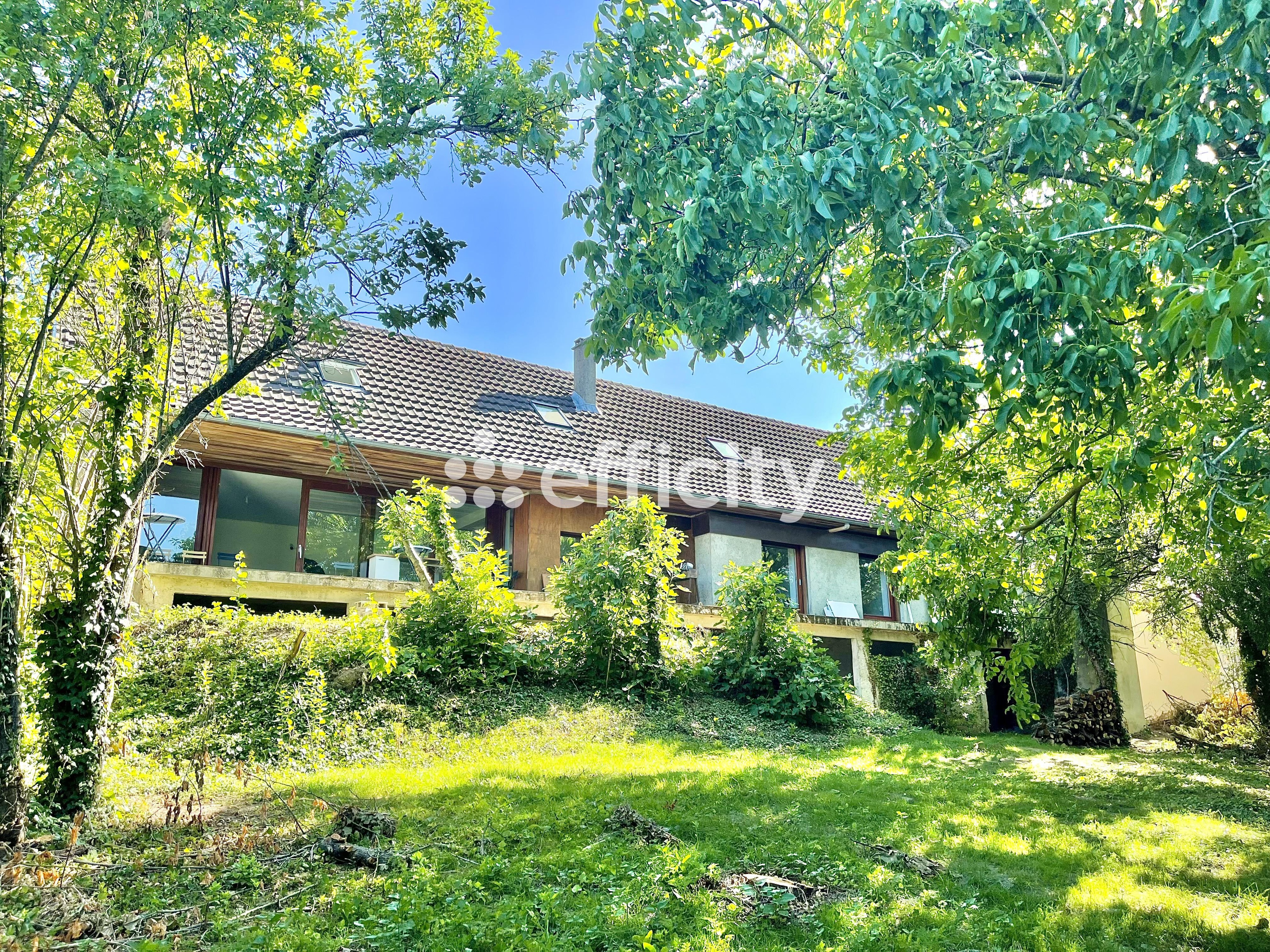 Achat immobilier Maison 10 pièces  215m2 à Bucy-le-Long (02880) - Photo n°1