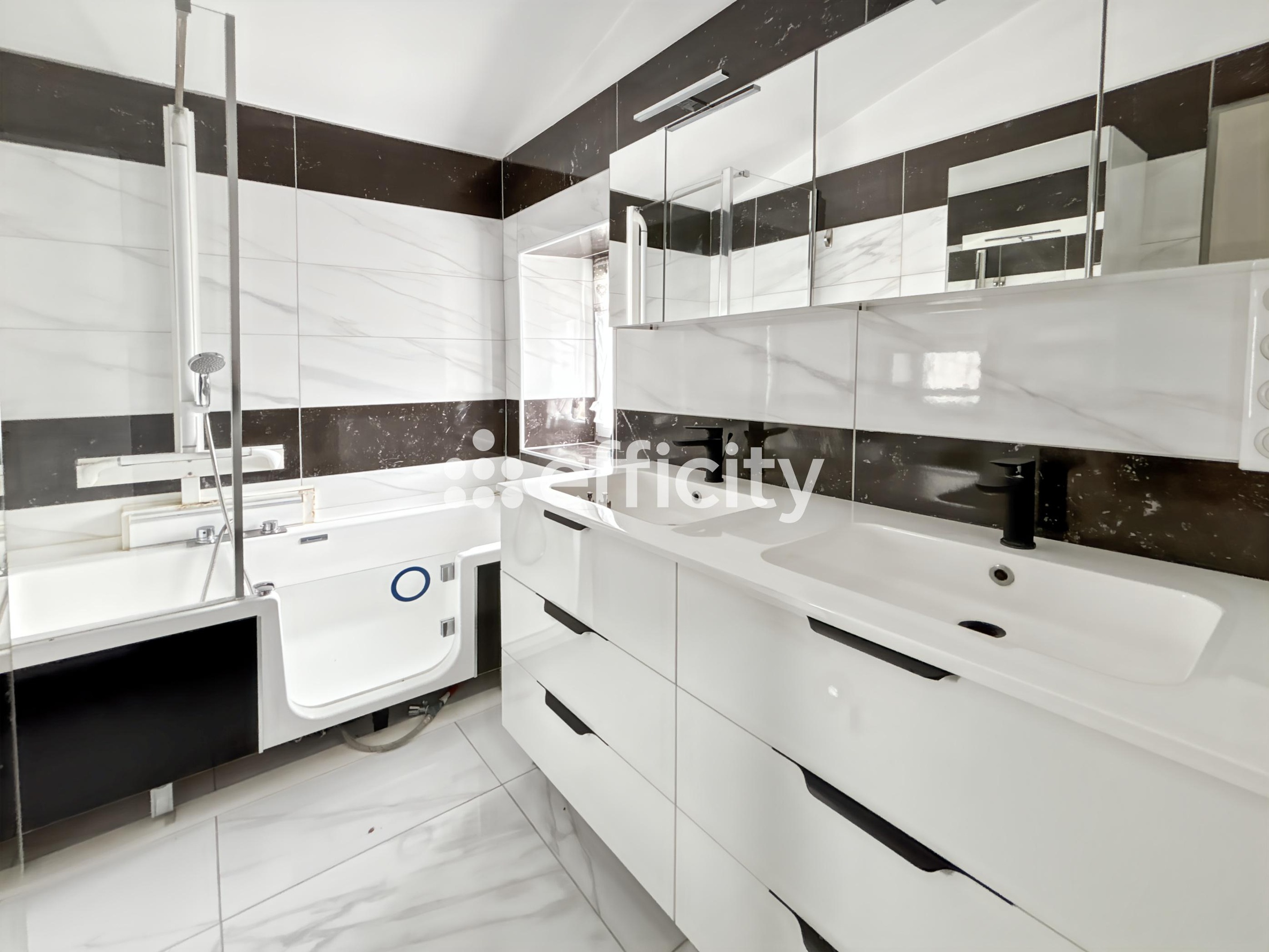 Achat immobilier Maison 5 pièces  135m2 à Rétaud (17460) - Photo n°12