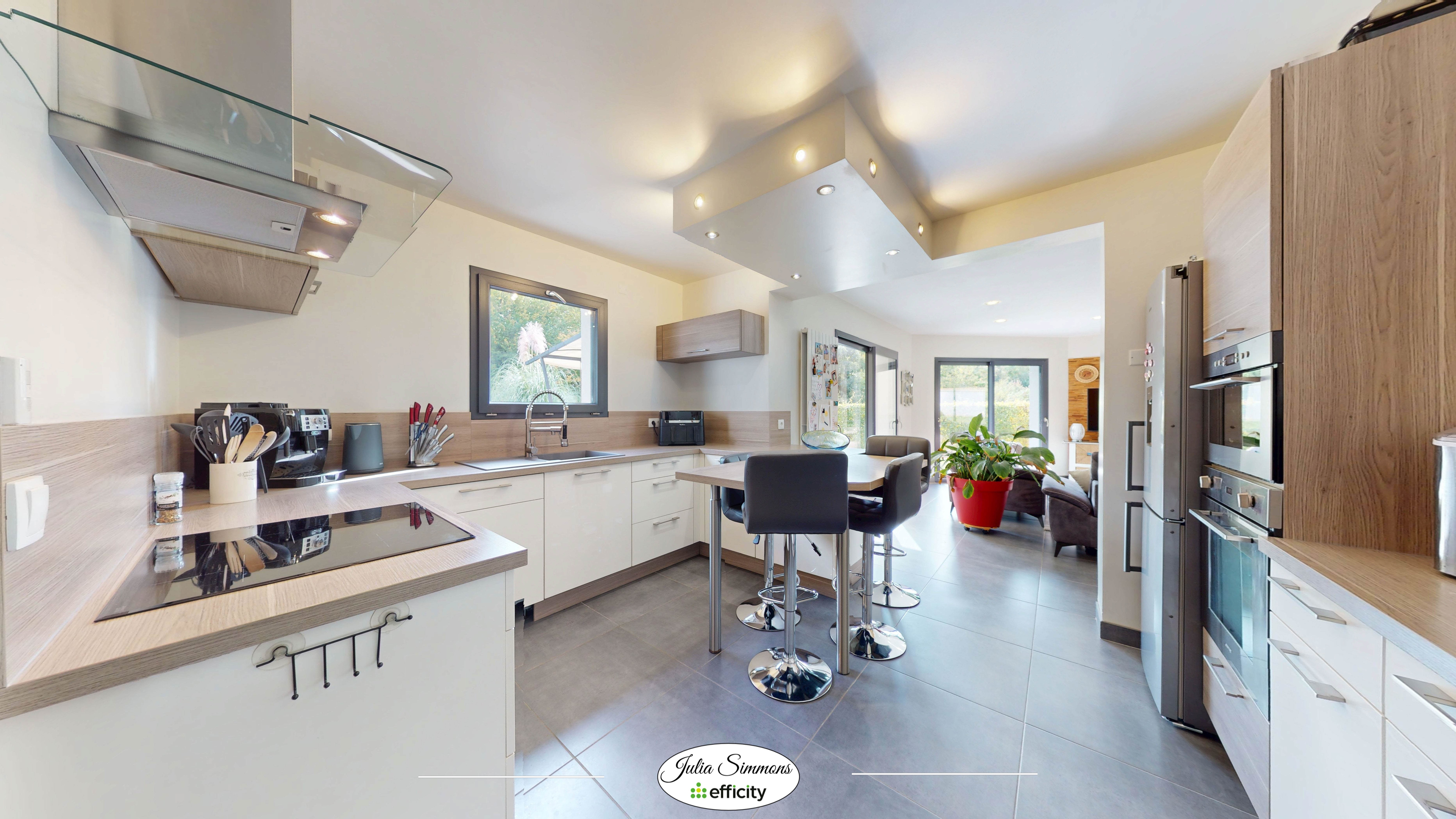 Achat immobilier Maison 8 pièces  227m2 à Cherisy (28500) - Photo n°5