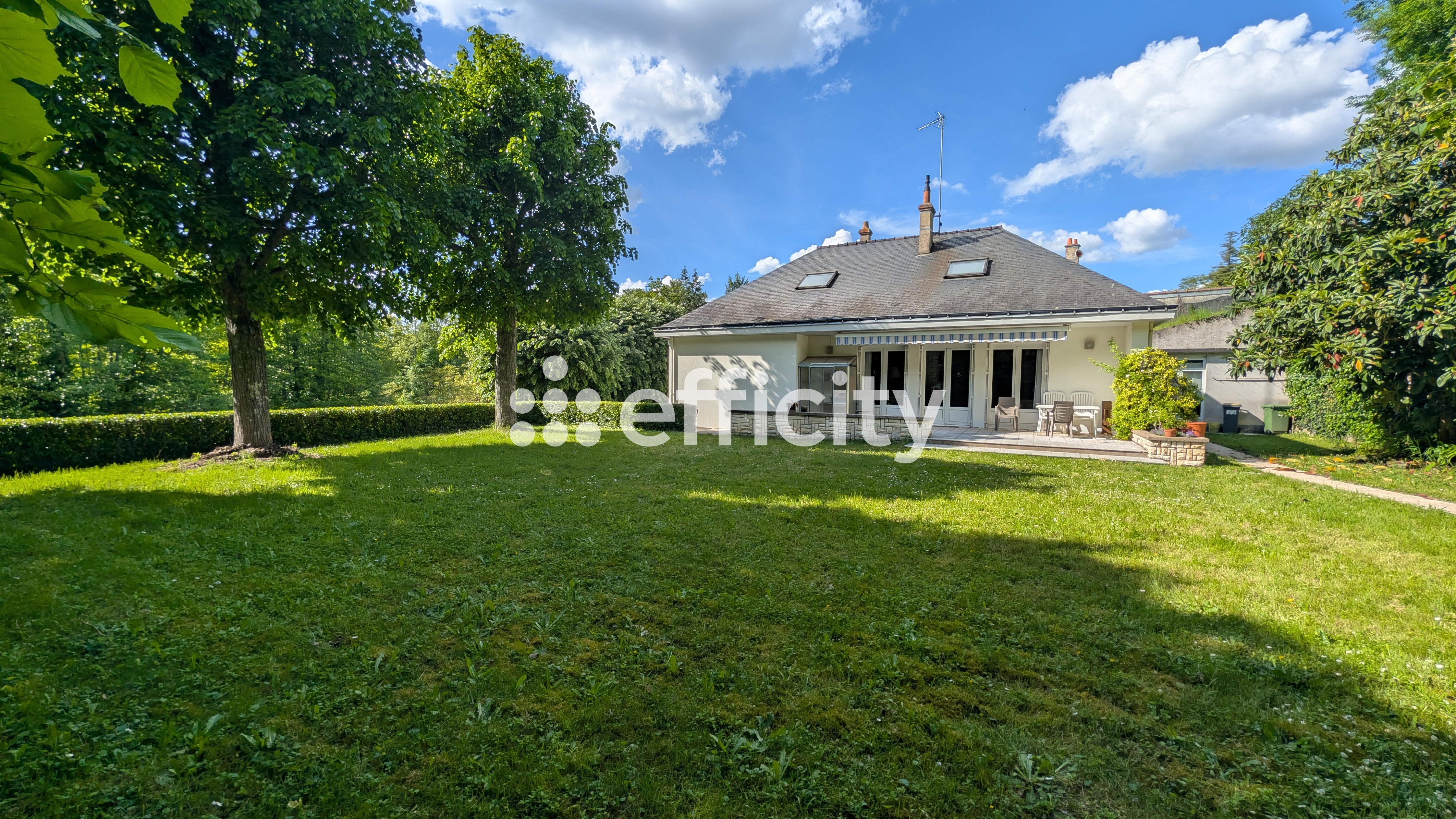 maison 10 pièces - 226m2 à Rochecorbon (37210)