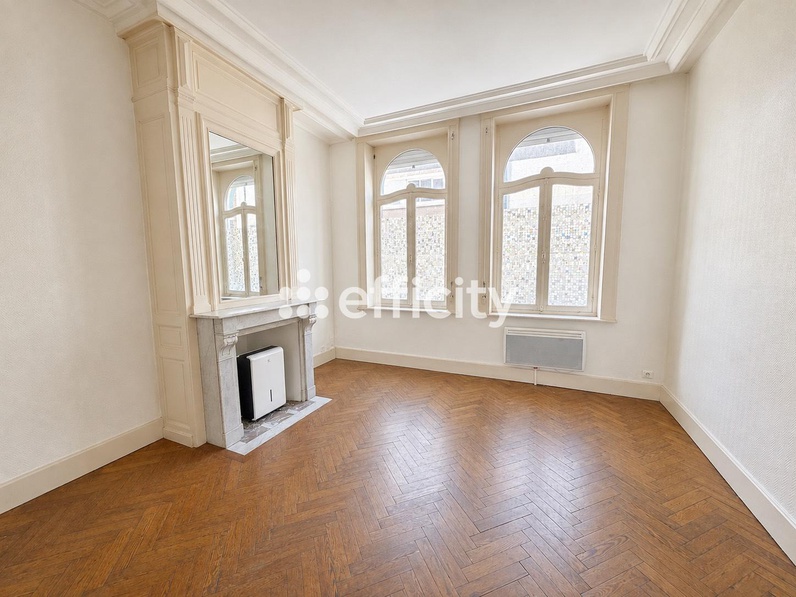 immeuble 8 pièces - 191m2 à Lille (59000)