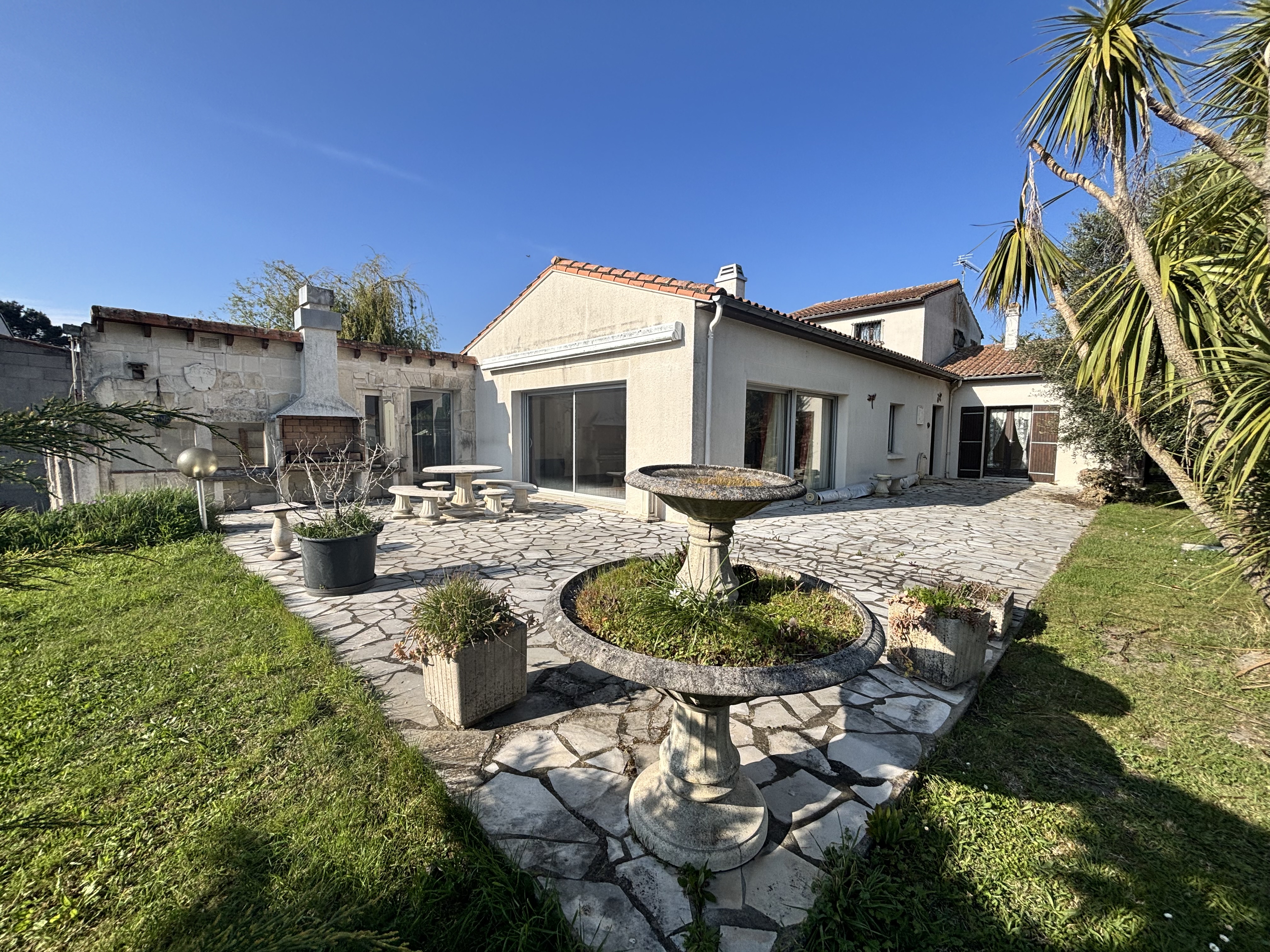 Maison 5 pièces 205 m² · à Saint-Augustin · 205 m² · 430 000 €