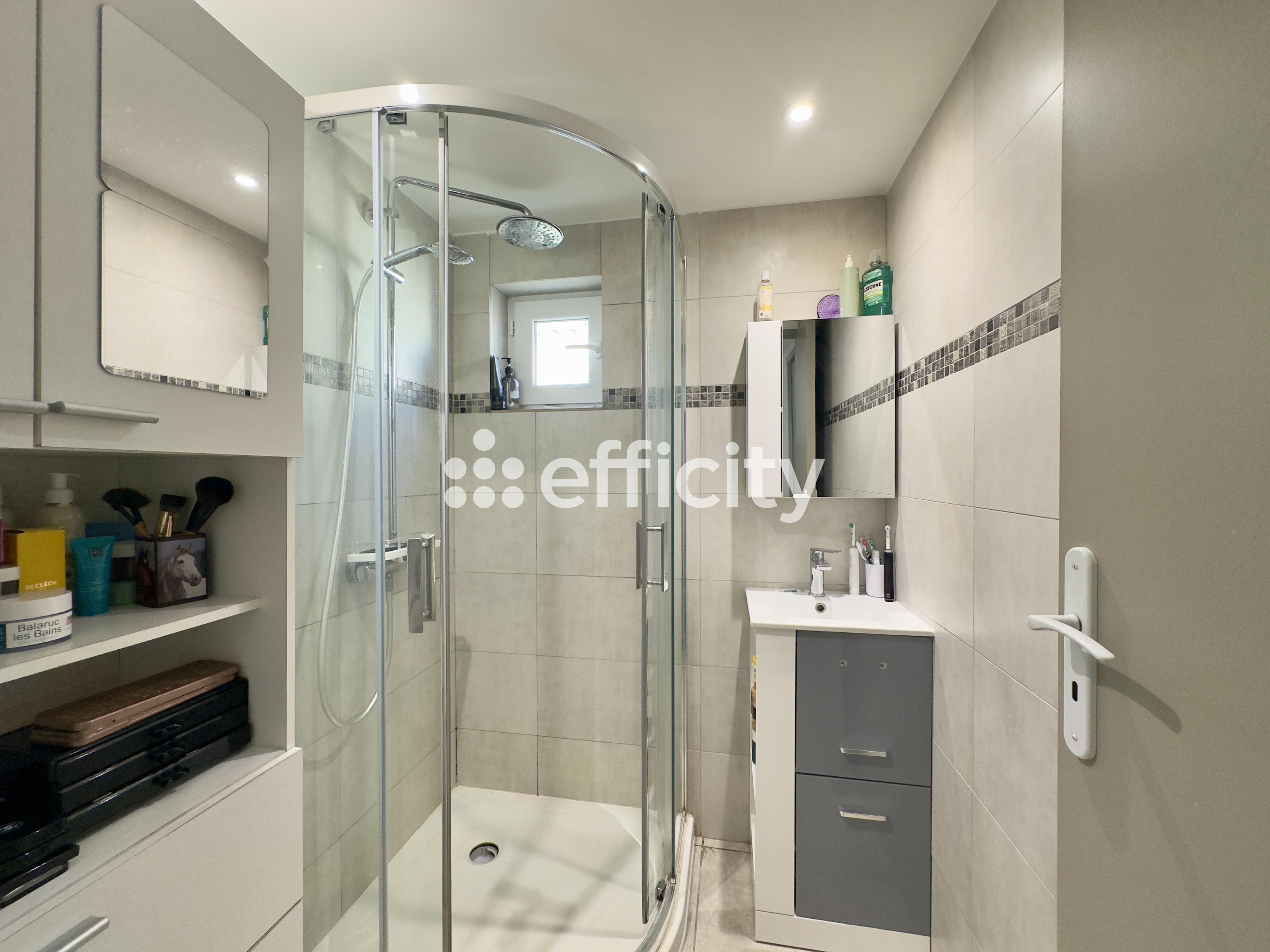 Achat immobilier Maison 6 pièces  142m2 à Marignane (13700) - Photo n°16