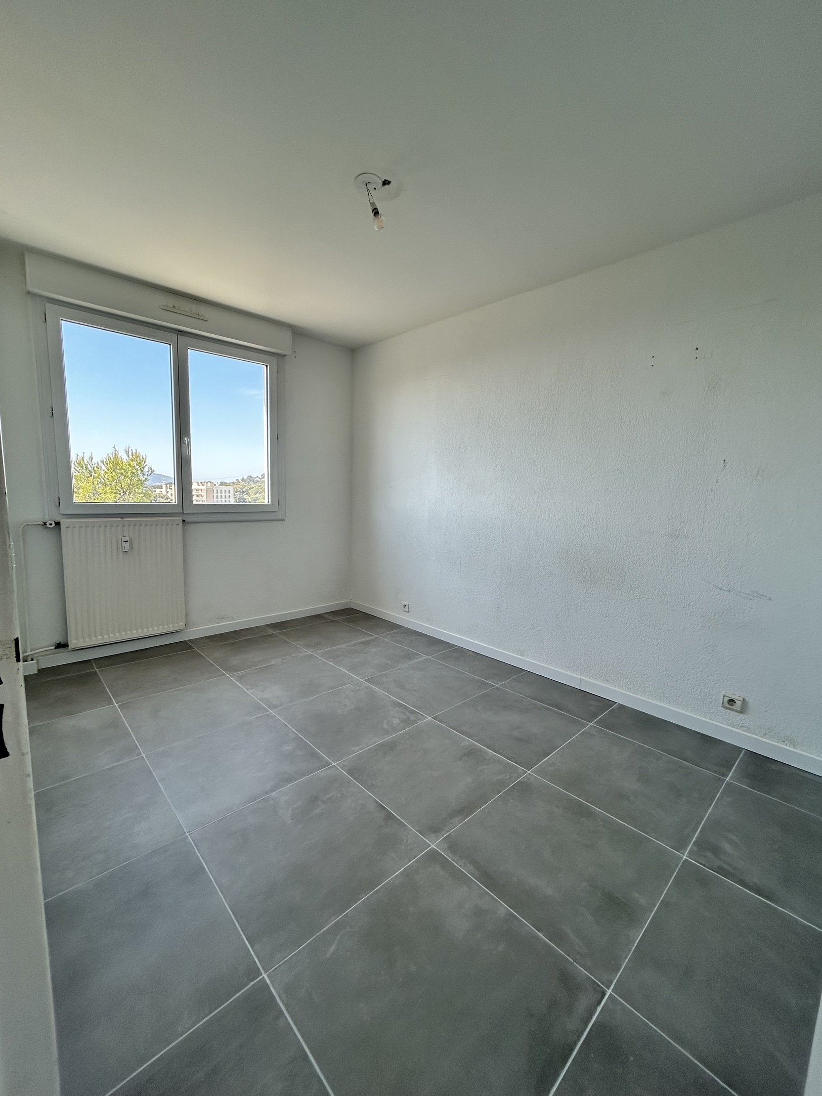 appartement 4 pièces - 69m2 à Toulon (83200)