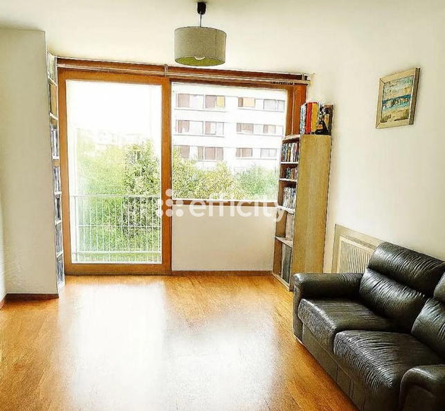 appartement 3 pièces - 61,57m2 à Paris (75016)