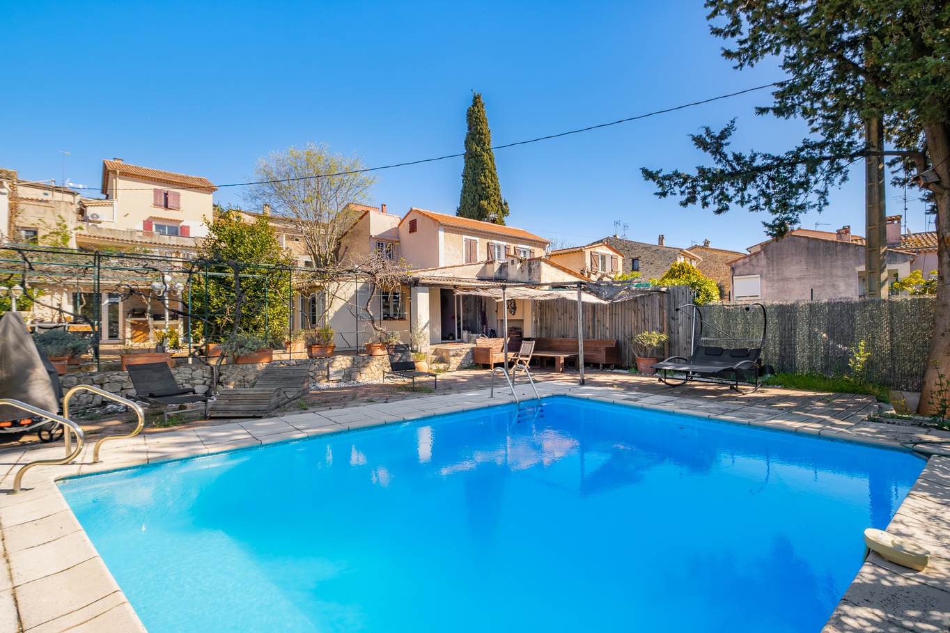 maison 8 pièces - 195m2 à Peymeinade (06530)