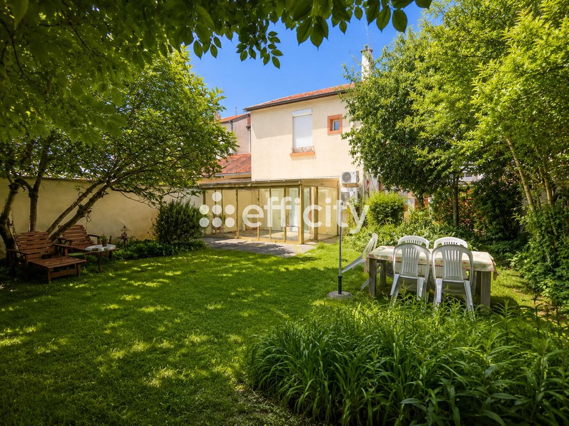 maison 5 pièces - 122,0m2 à Villeurbanne (69100)