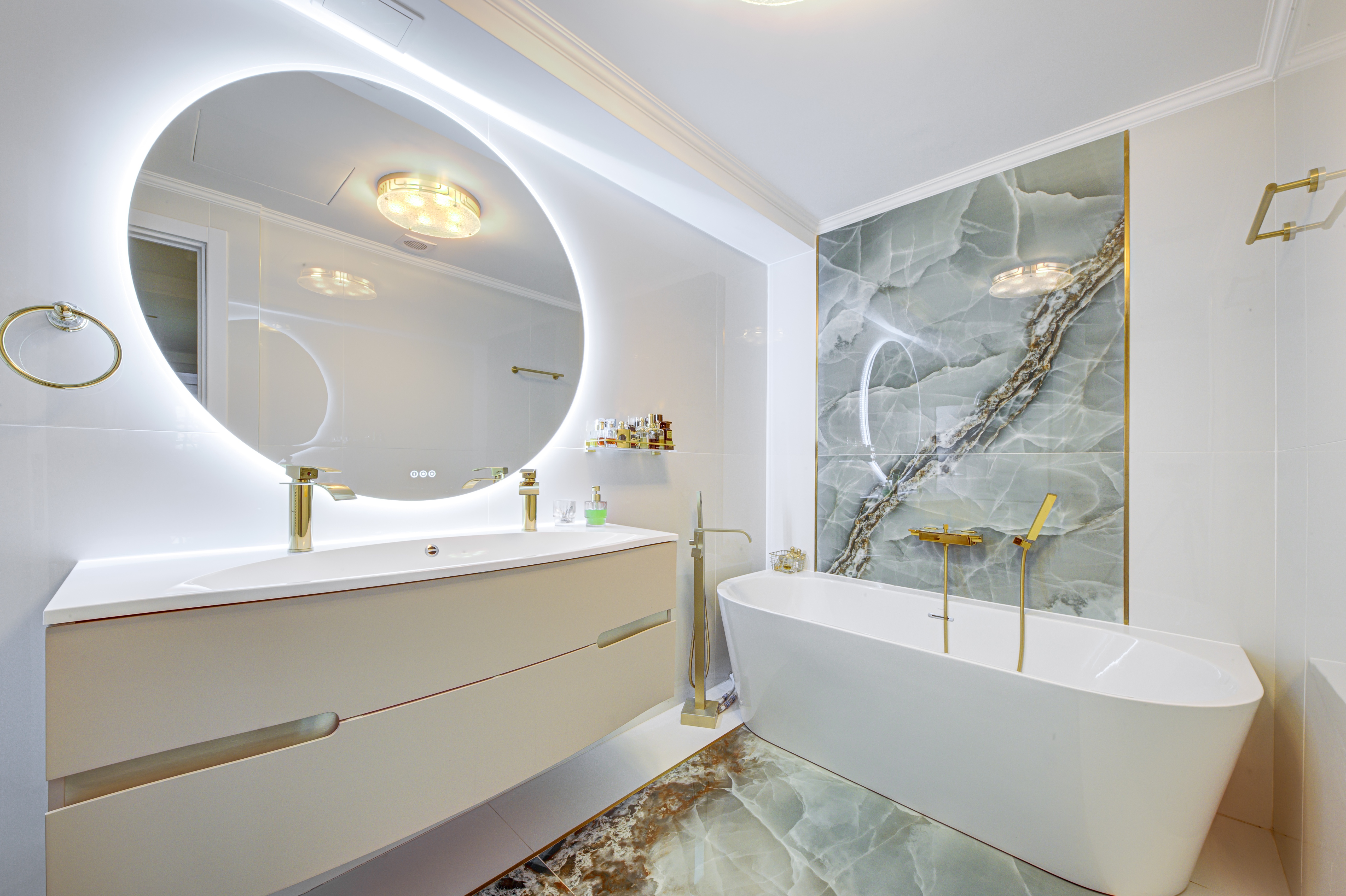 Achat immobilier Appartement 5 pièces  158m2 à Paris (75016) - Photo n°11