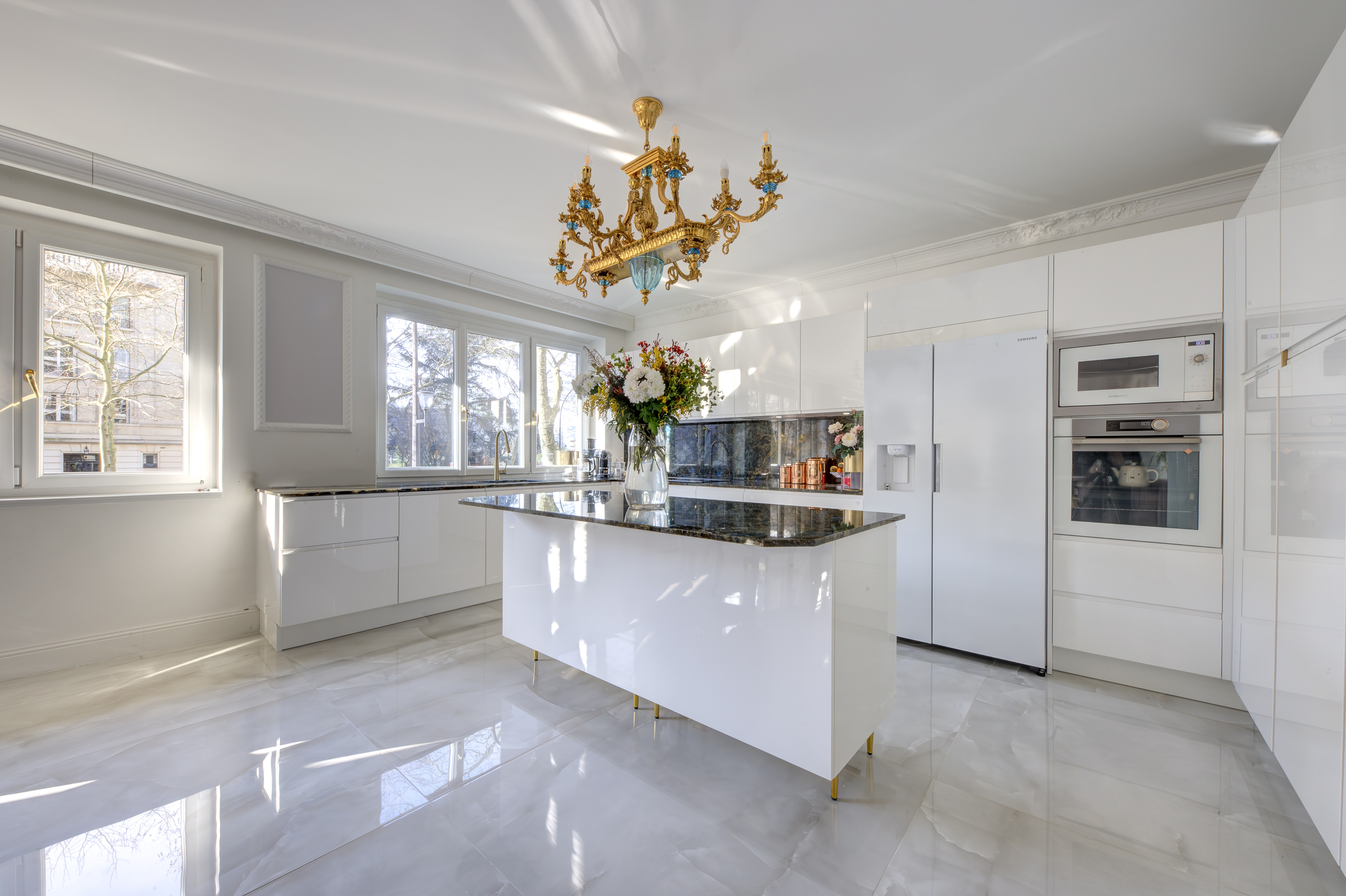 Achat immobilier Appartement 5 pièces  158m2 à Paris (75016) - Photo n°6