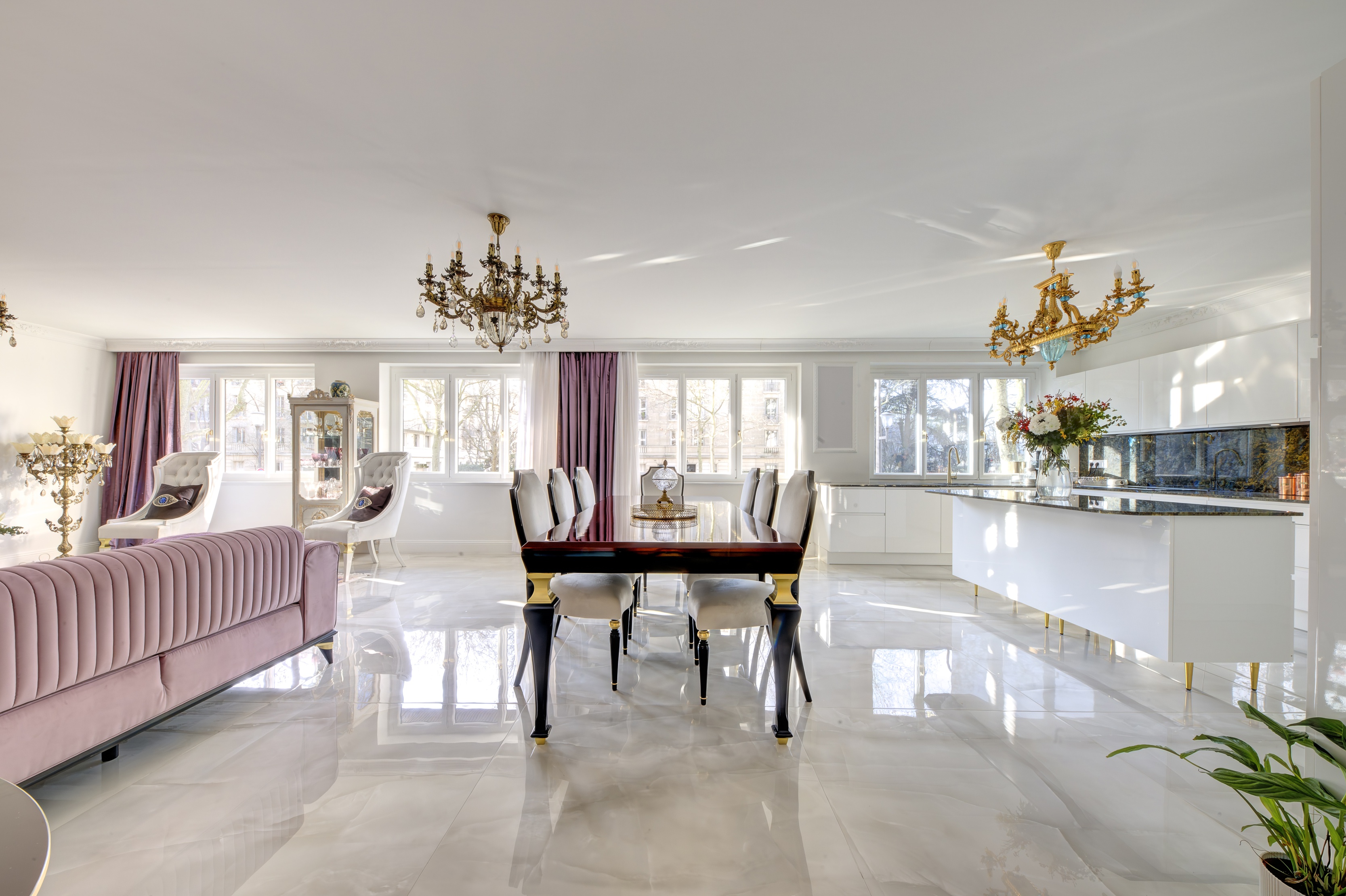 appartement 5 pièces - 158m2 à Paris (75016)