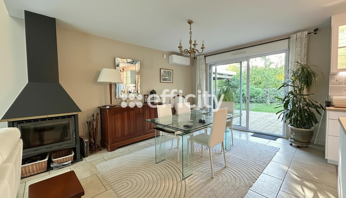 Achat immobilier Maison 6 pièces  160m2 à Saint-Cyr-sur-Loire (37540) - Photo n°4