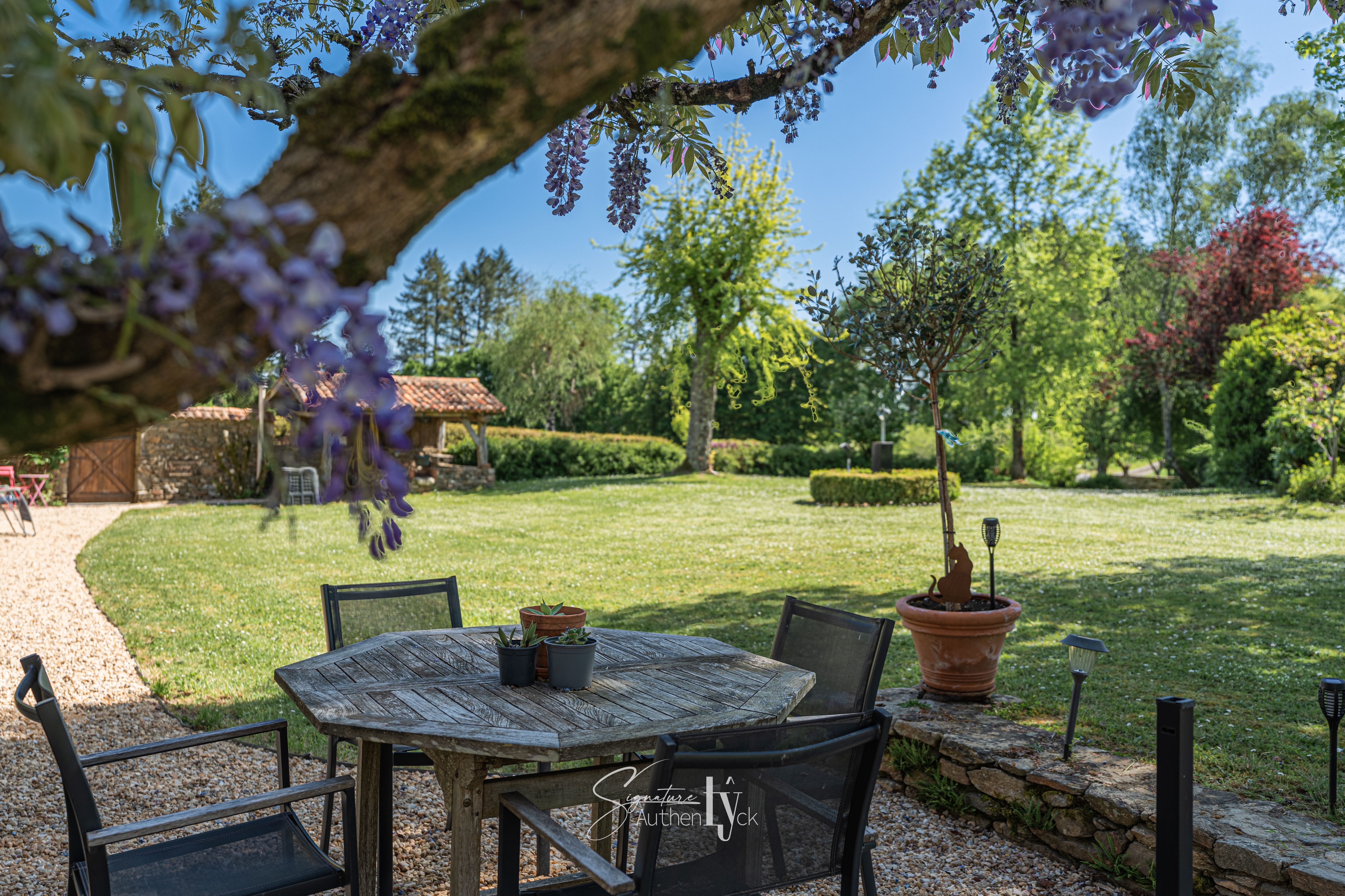 Achat immobilier Maison 7 pièces  232m2 à Saint-Saud-Lacoussière (24470) - Photo n°22