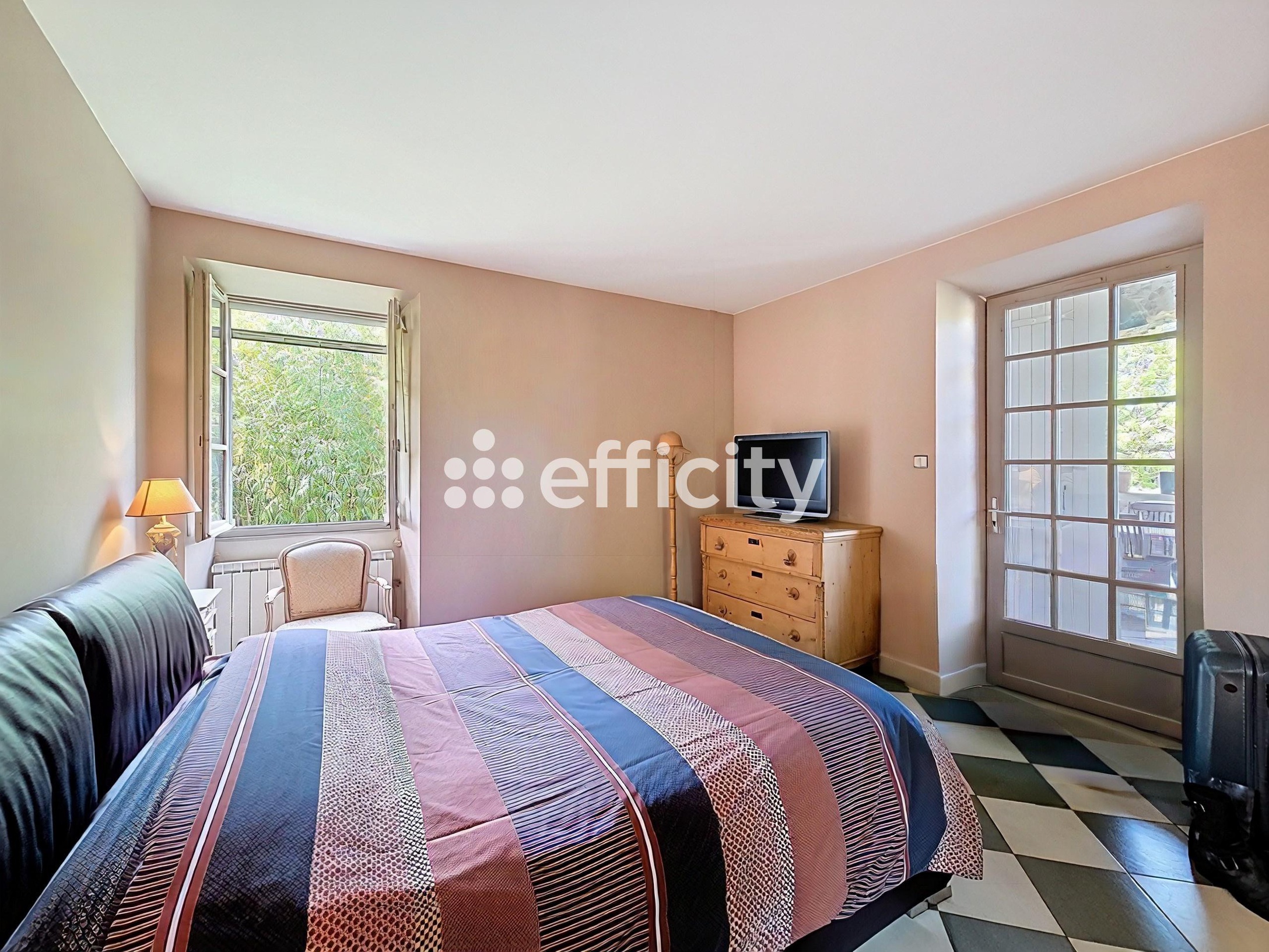 Achat immobilier Maison 5 pièces  198m2 à Les Vans (07140) - Photo n°11