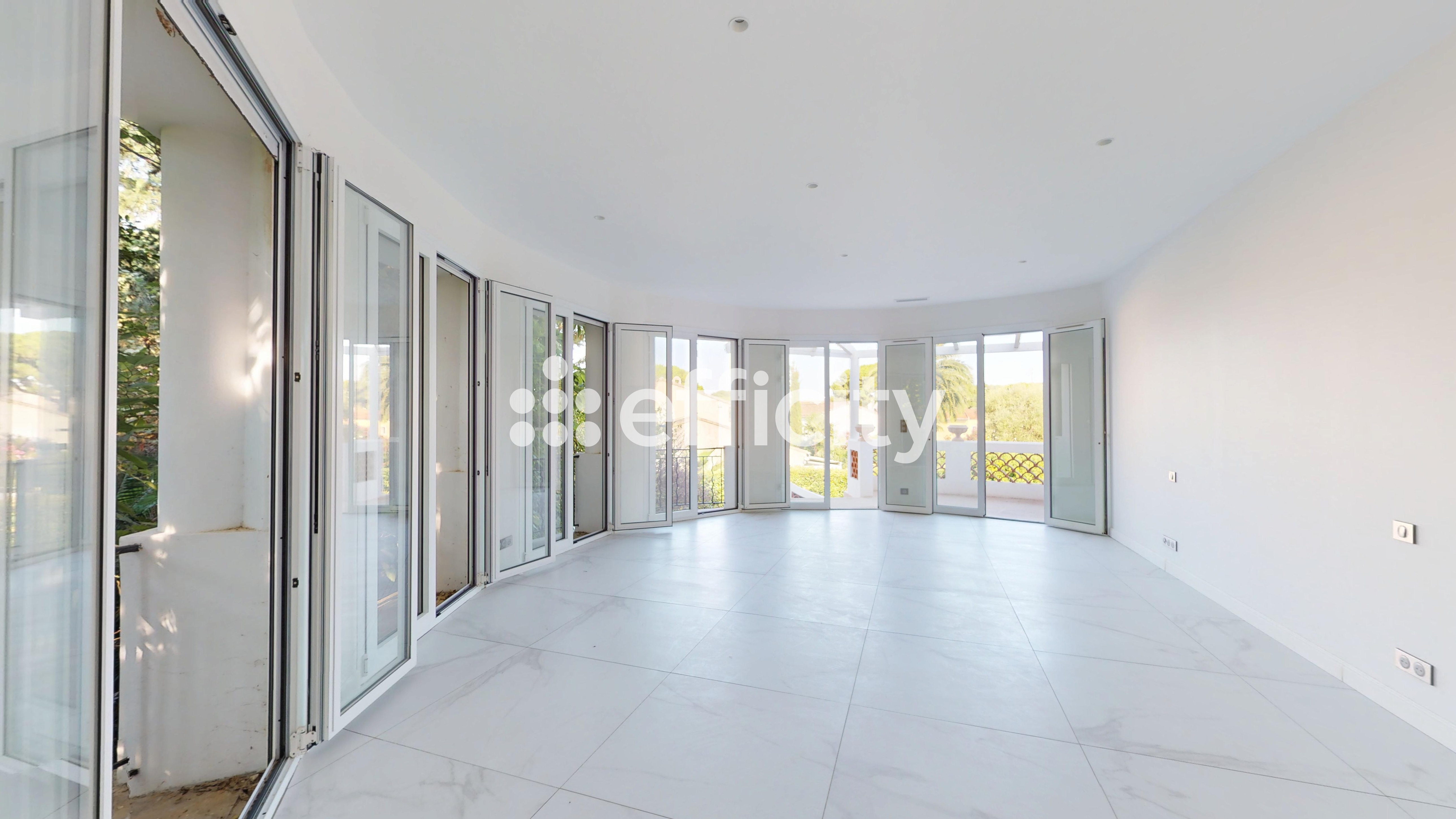 Achat immobilier Maison 7 pièces  260m2 à Antibes (06600) - Photo n°6