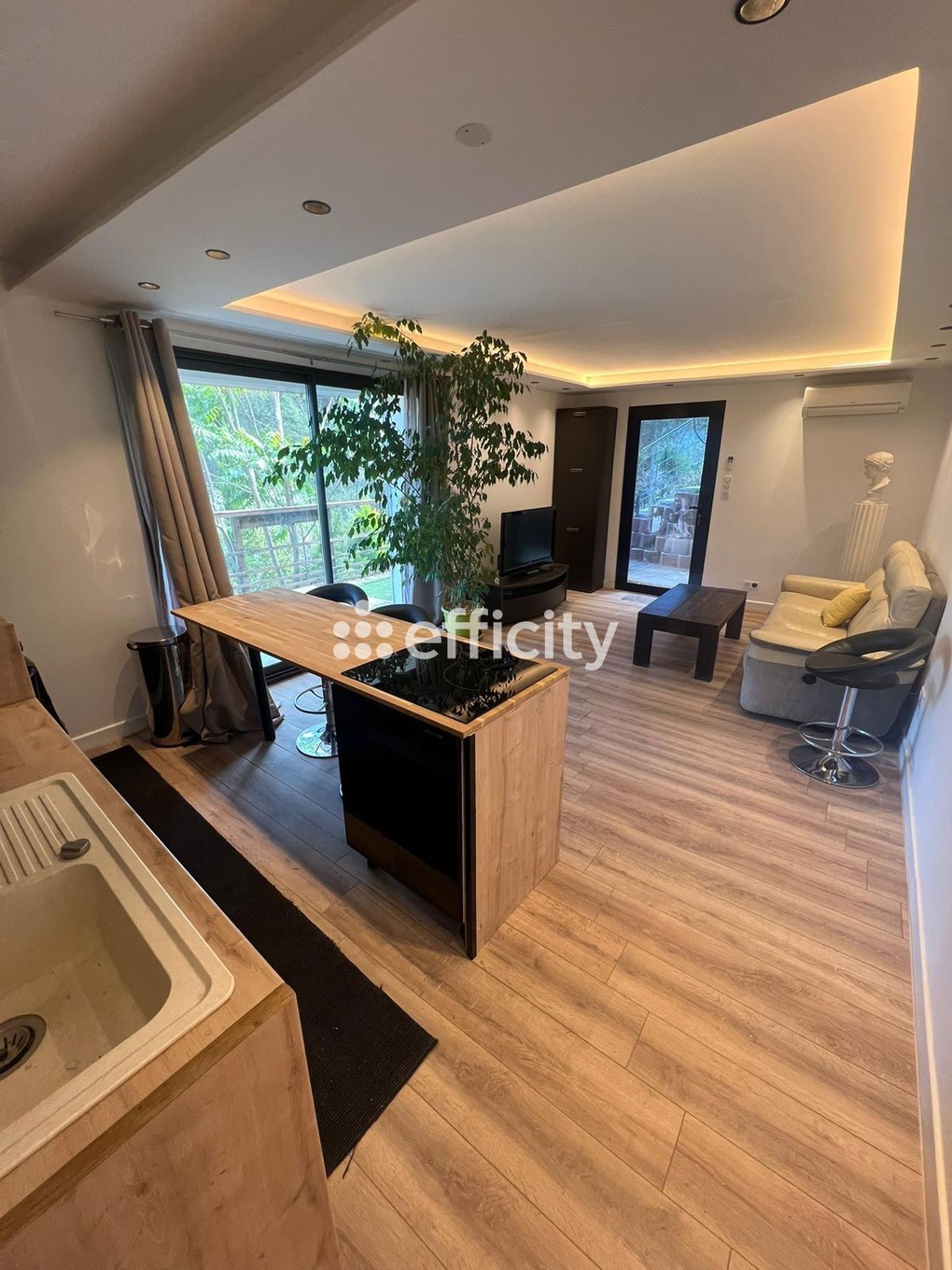 Achat immobilier Maison 7 pièces  180m2 à Contes (06390) - Photo n°11