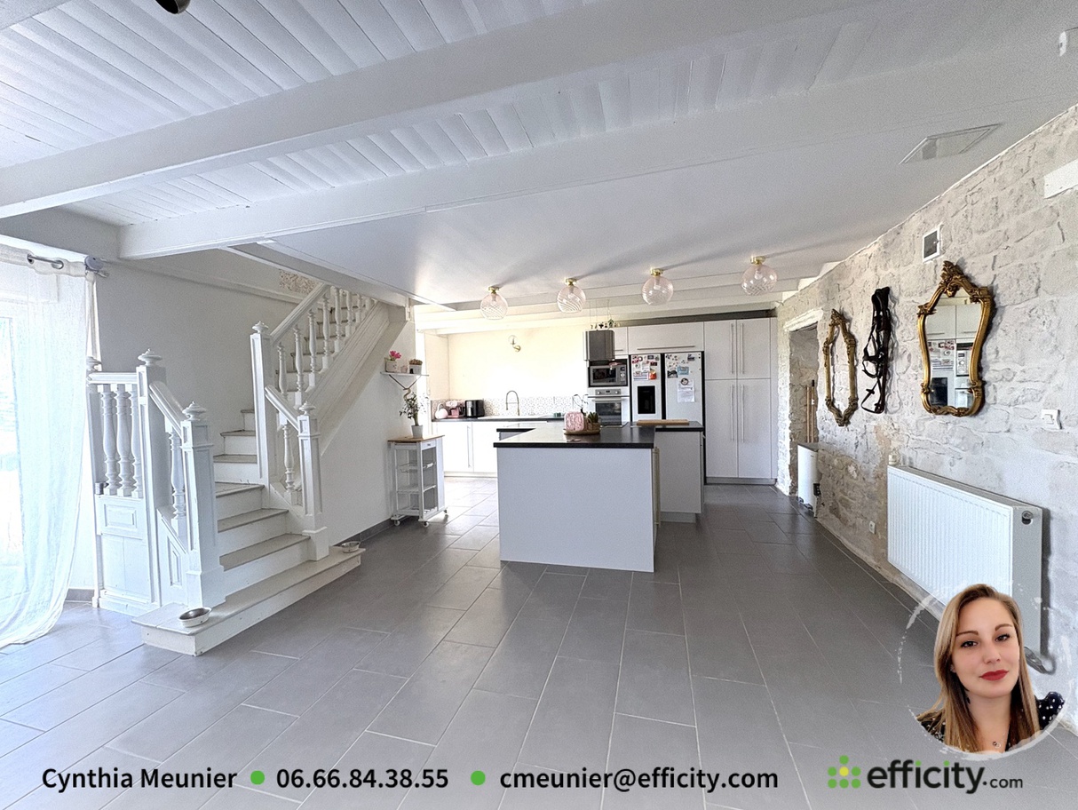 Achat immobilier Maison 5 pièces  160m2 à Salles-de-Villefagnan (16700) - Photo n°6