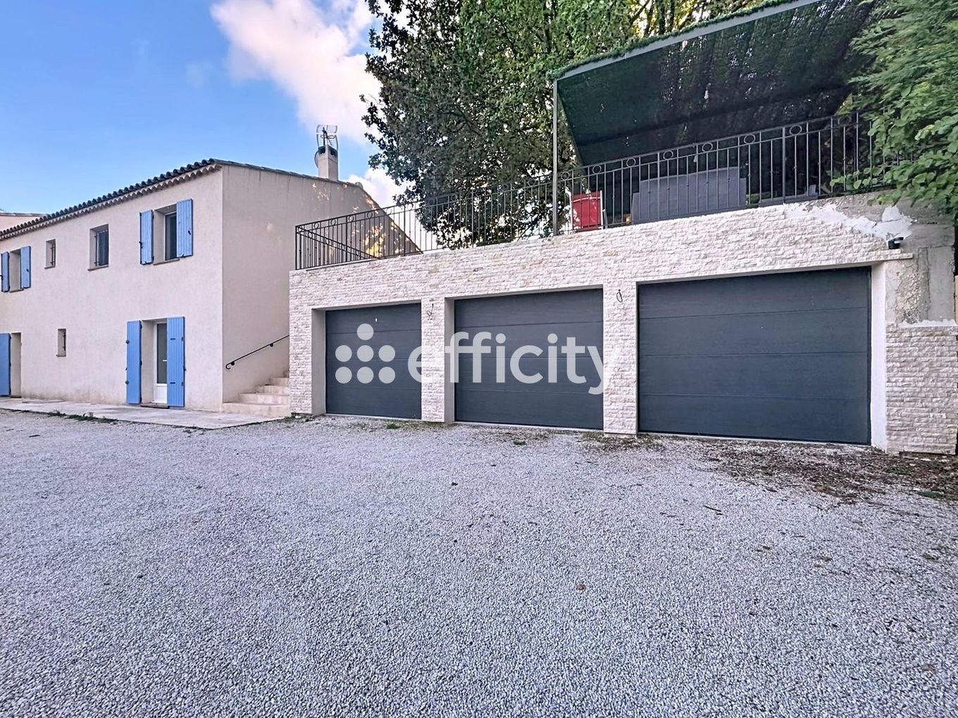 Achat immobilier Maison 5 pièces  145m2 à Aix-en-Provence (13540) - Photo n°1