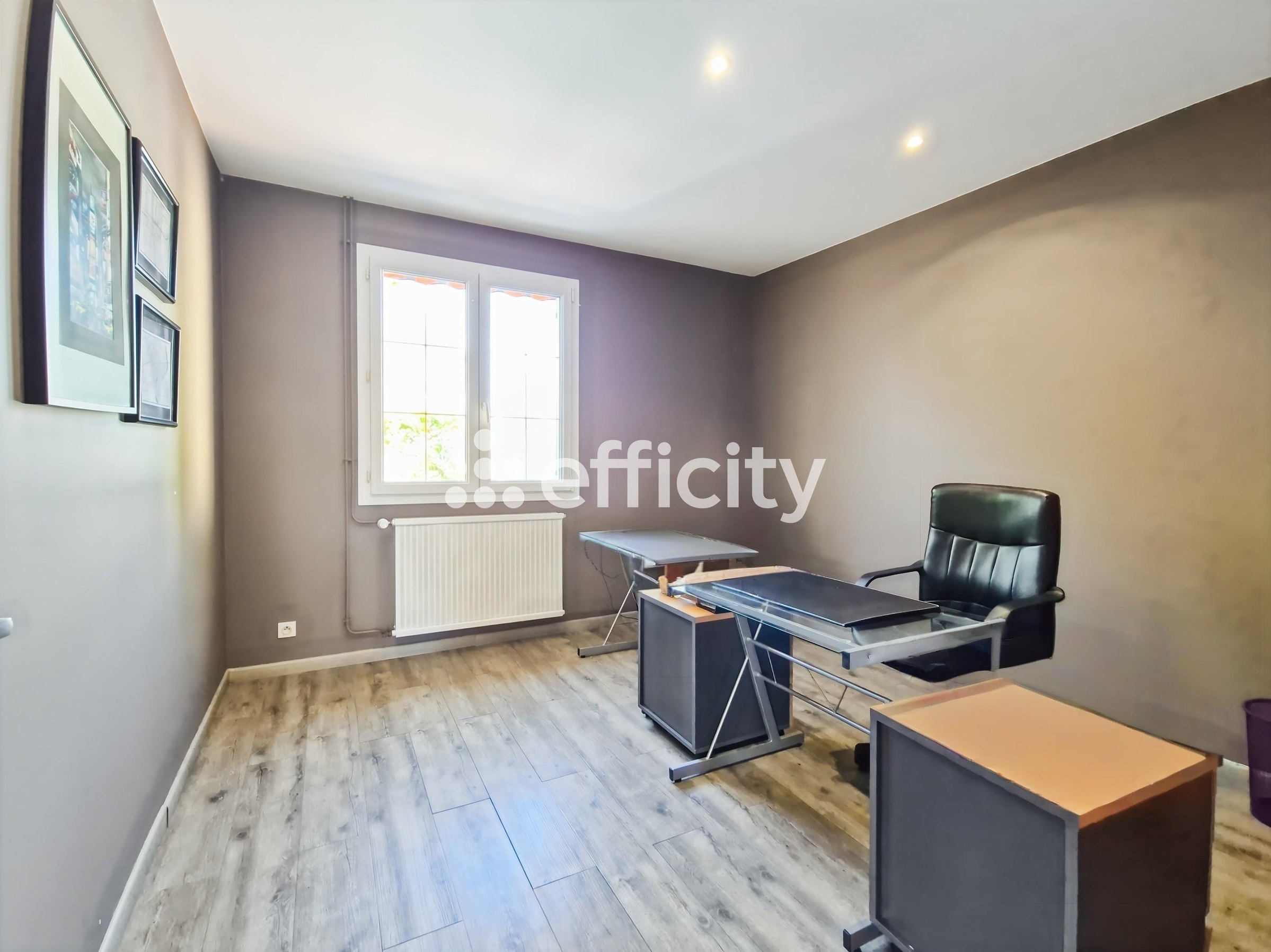 Achat immobilier Maison 7 pièces  189m2 à Yves (17340) - Photo n°8