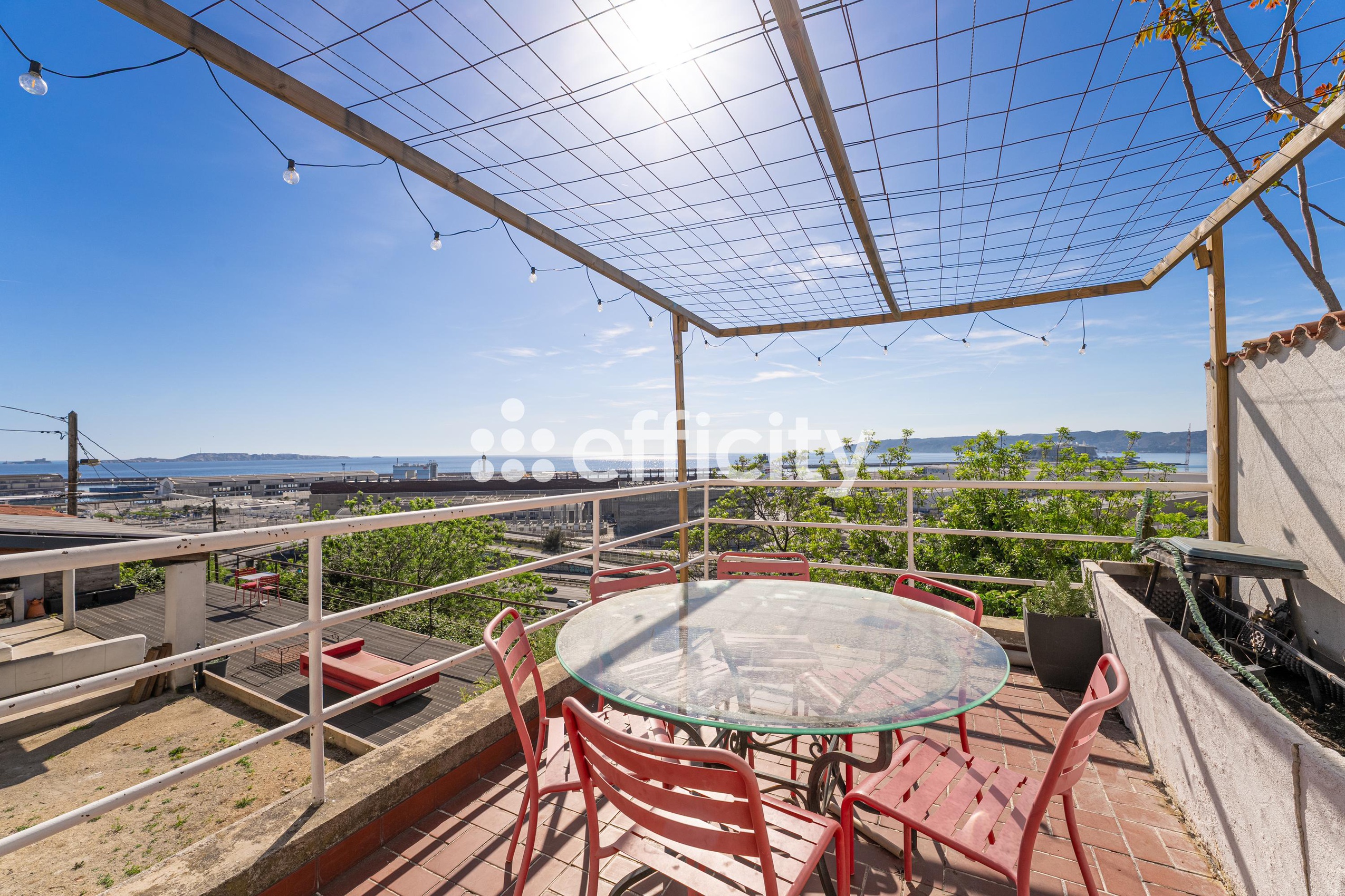Achat immobilier Maison 5 pièces  140m2 à Marseille (13015) - Photo n°4