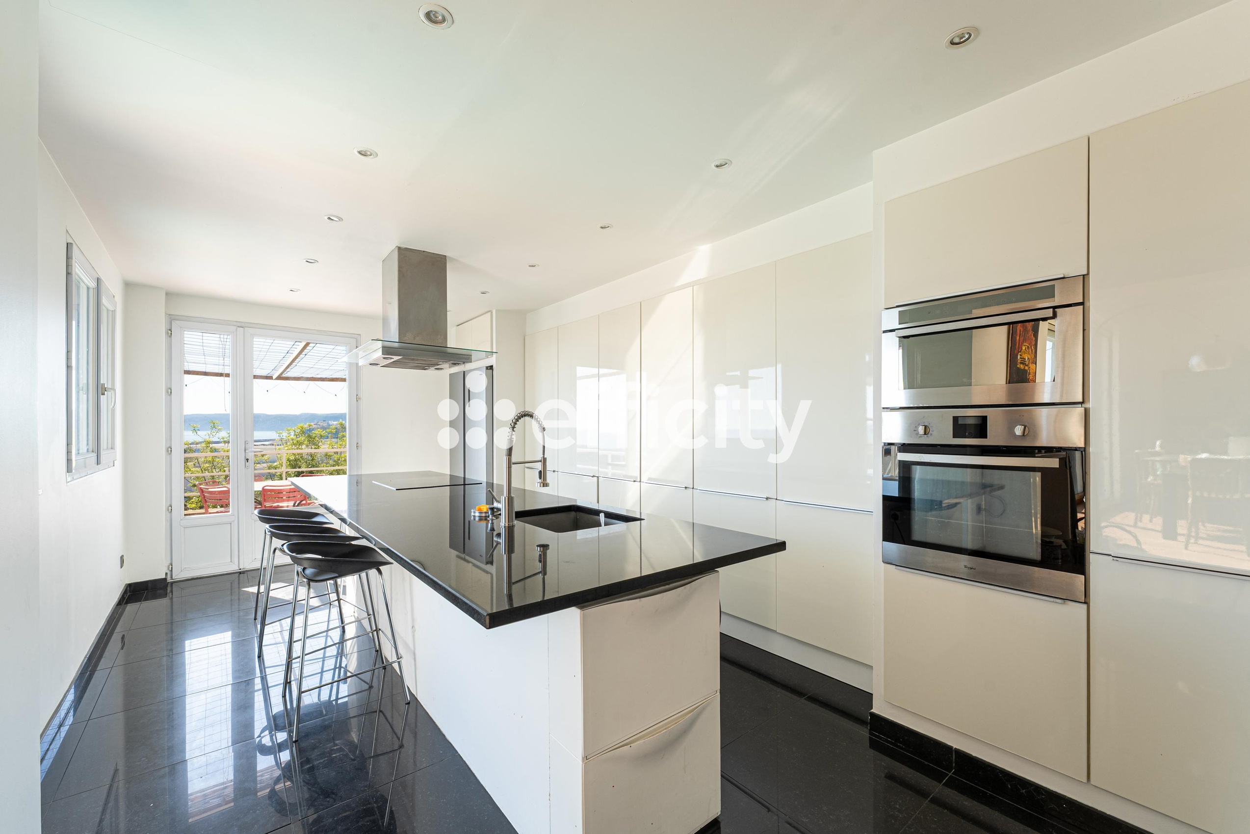 Achat immobilier Maison 5 pièces  140m2 à Marseille (13015) - Photo n°9