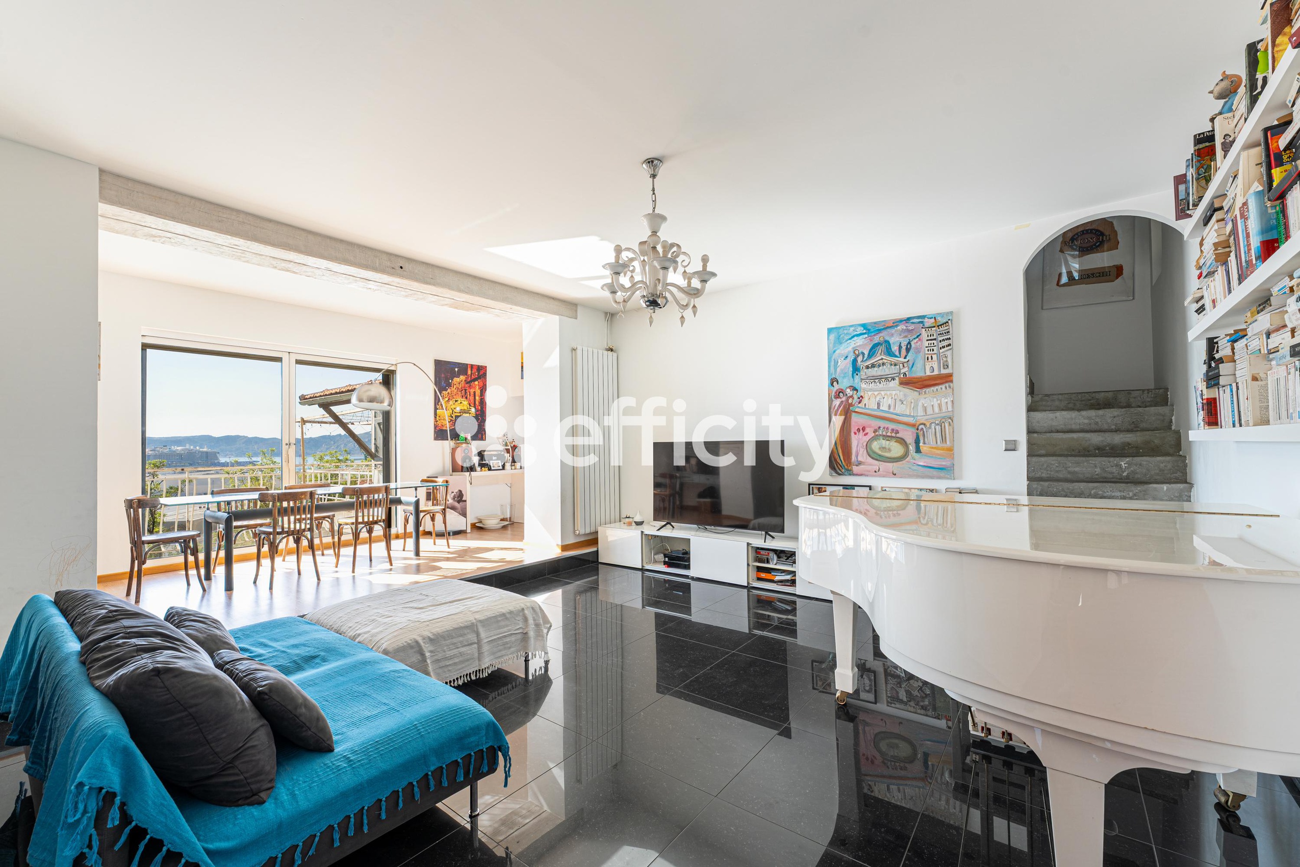 Achat immobilier Maison 5 pièces  140m2 à Marseille (13015) - Photo n°6
