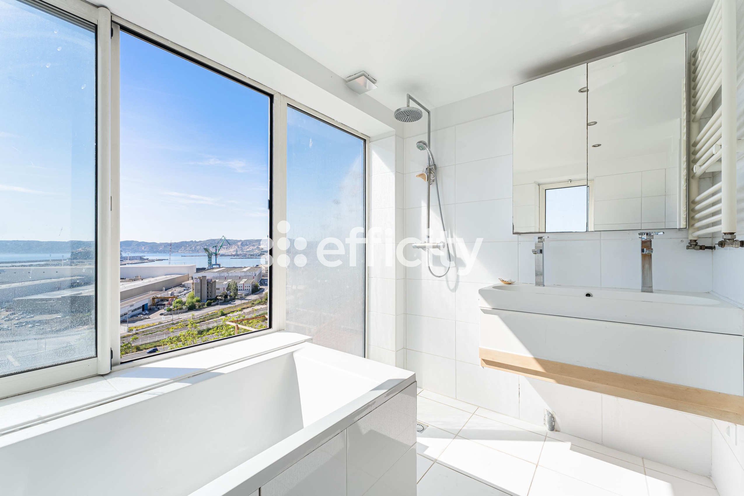 Achat immobilier Maison 5 pièces  140m2 à Marseille (13015) - Photo n°11