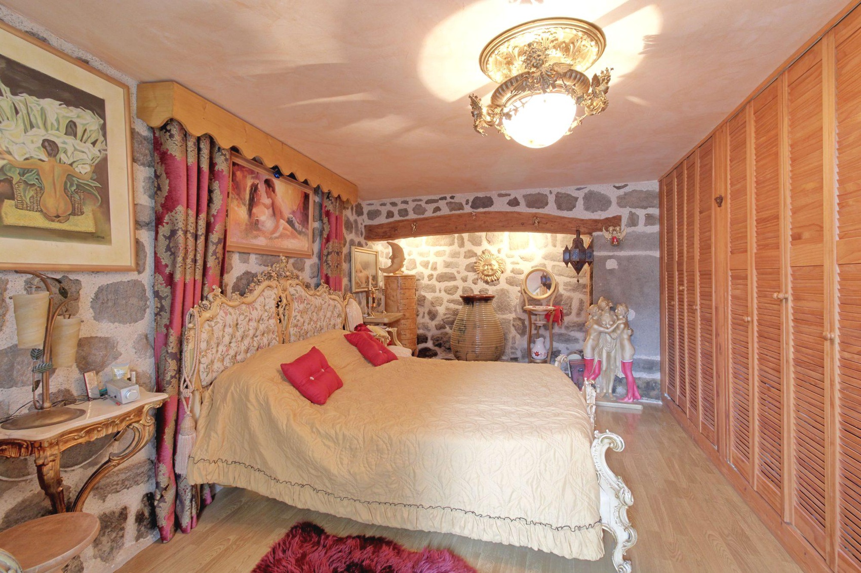 Achat immobilier Maison 10 pièces  270m2 à Polignac (43000) - Photo n°17