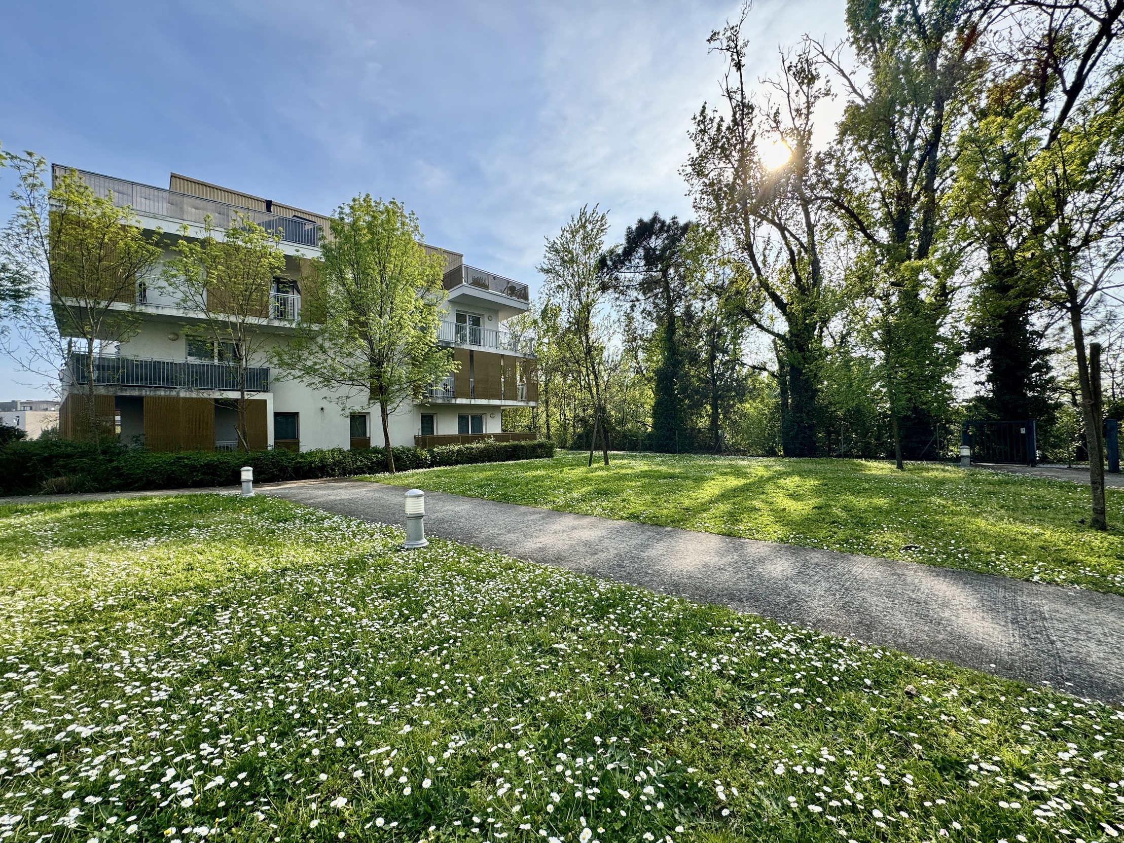 parking  - 17,0m2 à Villenave-d'Ornon (33140)