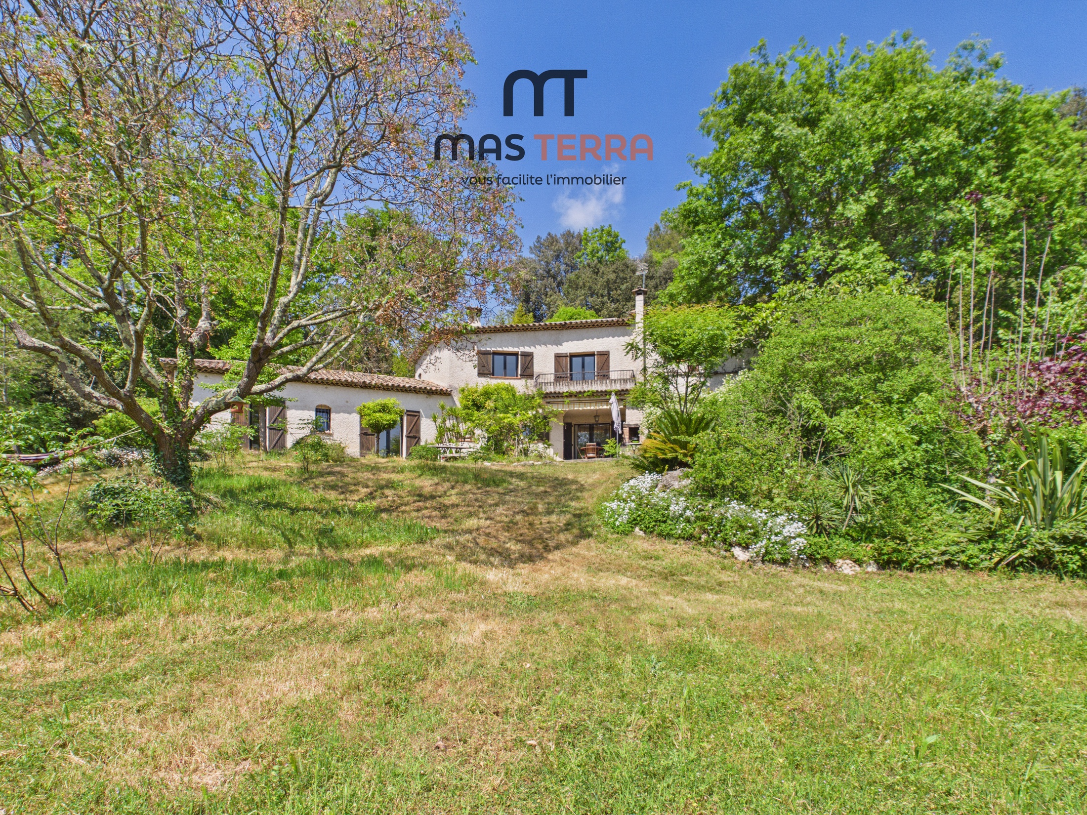 maison 7 pièces - 196m2 à Roquefort-les-Pins (06330)