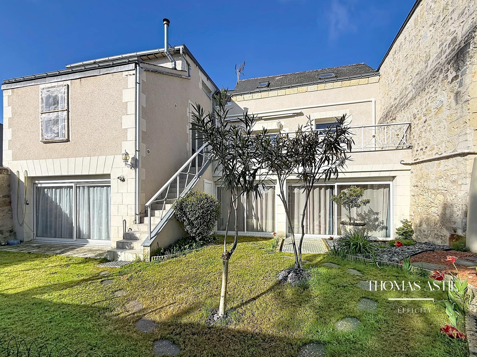 maison 8 pièces - 197m2 à Saumur (49400)