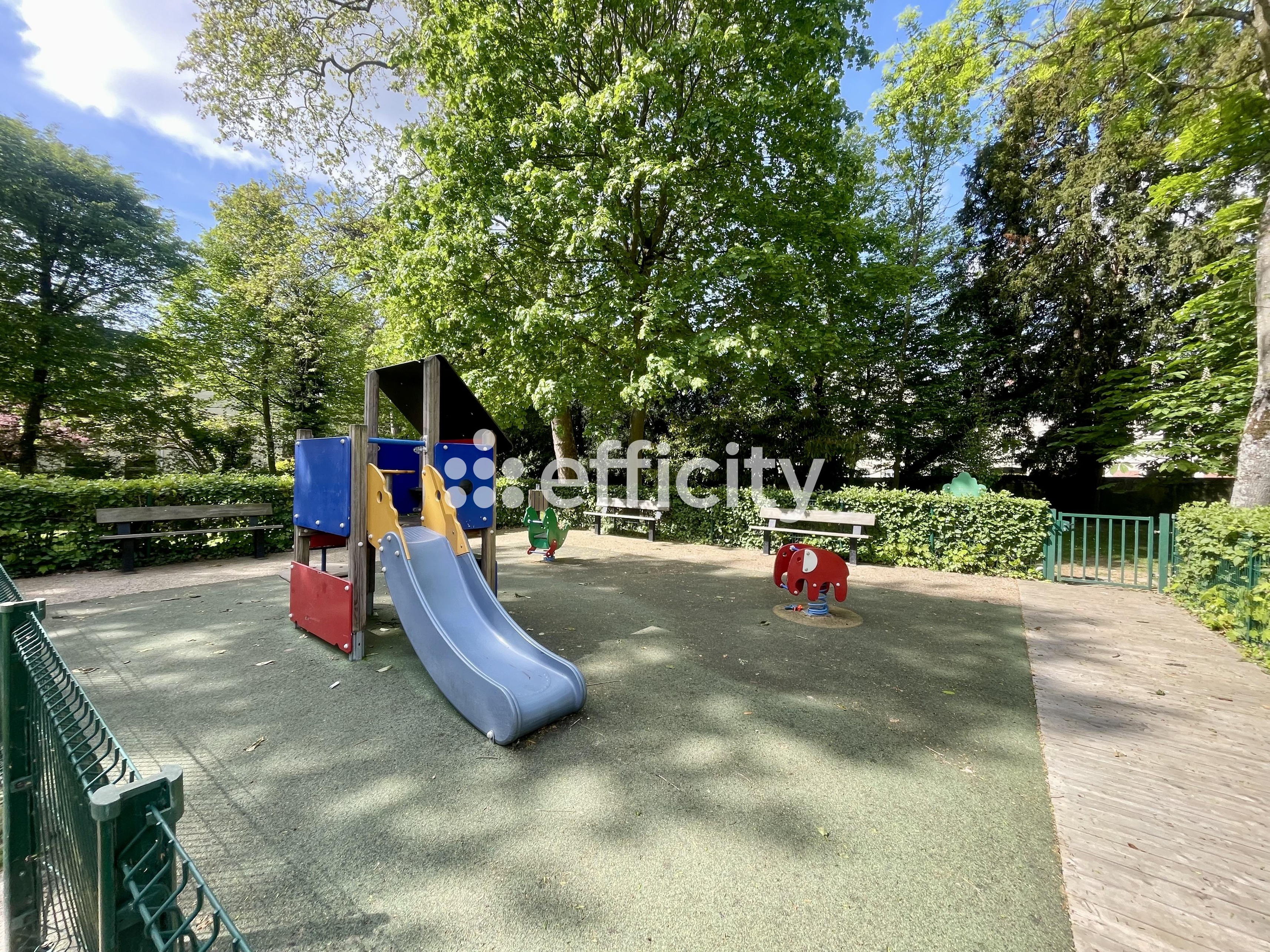 Achat immobilier Appartement 5 pièces  99m2 à Versailles (78000) - Photo n°13