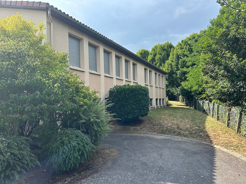 bureau 5 pièces - 750m2 à Limoges (87100)