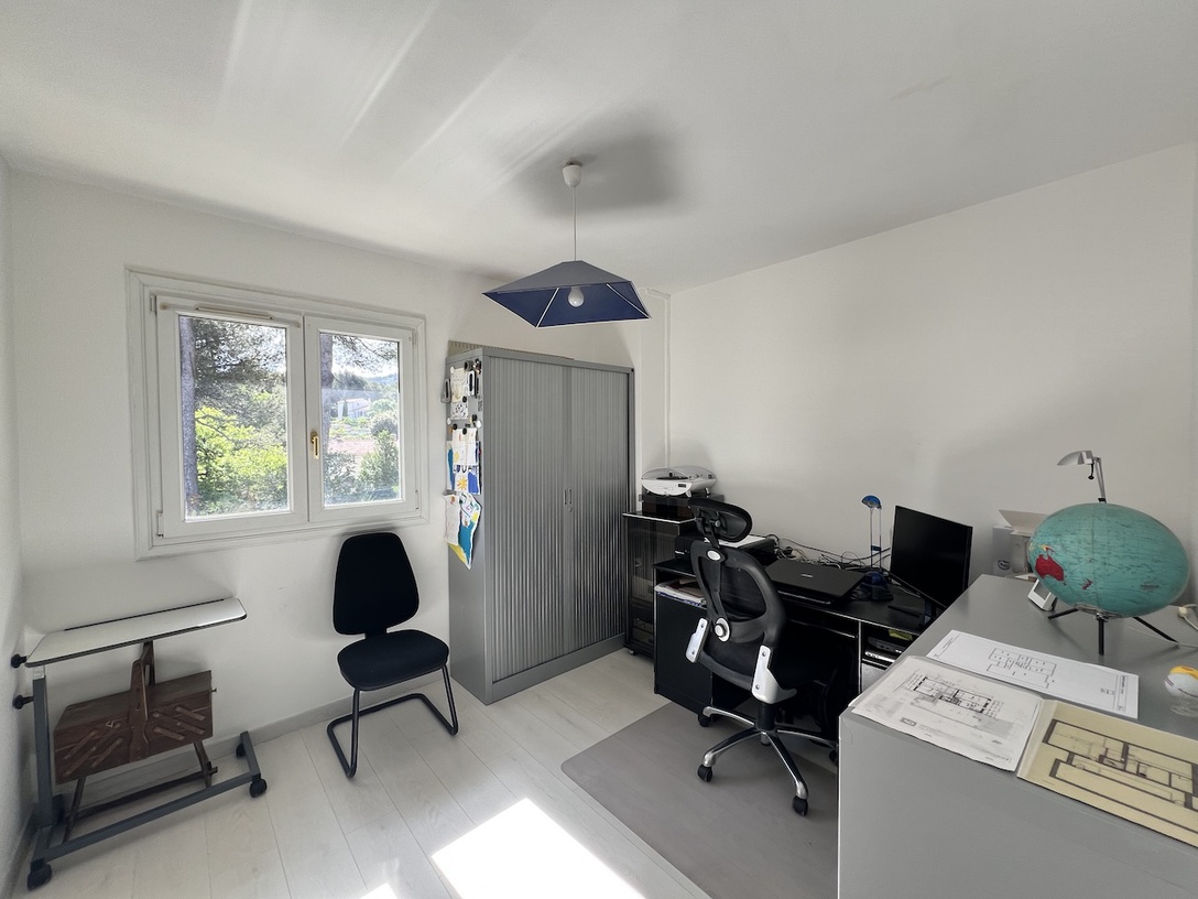 Achat immobilier Maison 7 pièces  140m2 à Aubagne (13400) - Photo n°12