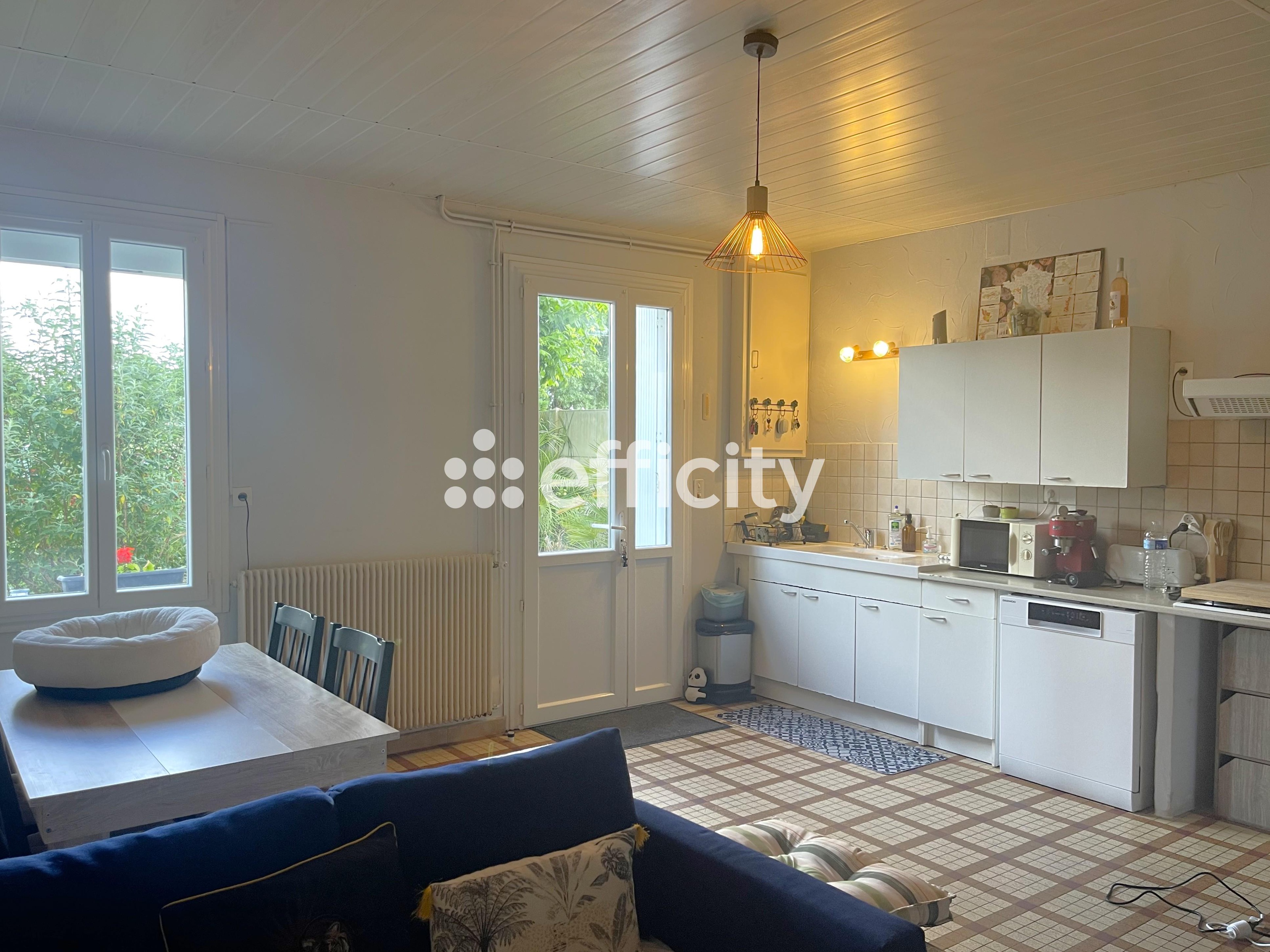 Achat immobilier Maison 4 pièces  91m2 à Les Peintures (33230) - Photo n°4