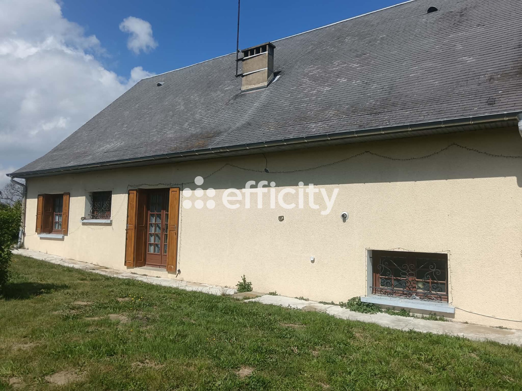 Achat immobilier Maison 10 pièces  227m2 à Chambles (42170) - Photo n°12